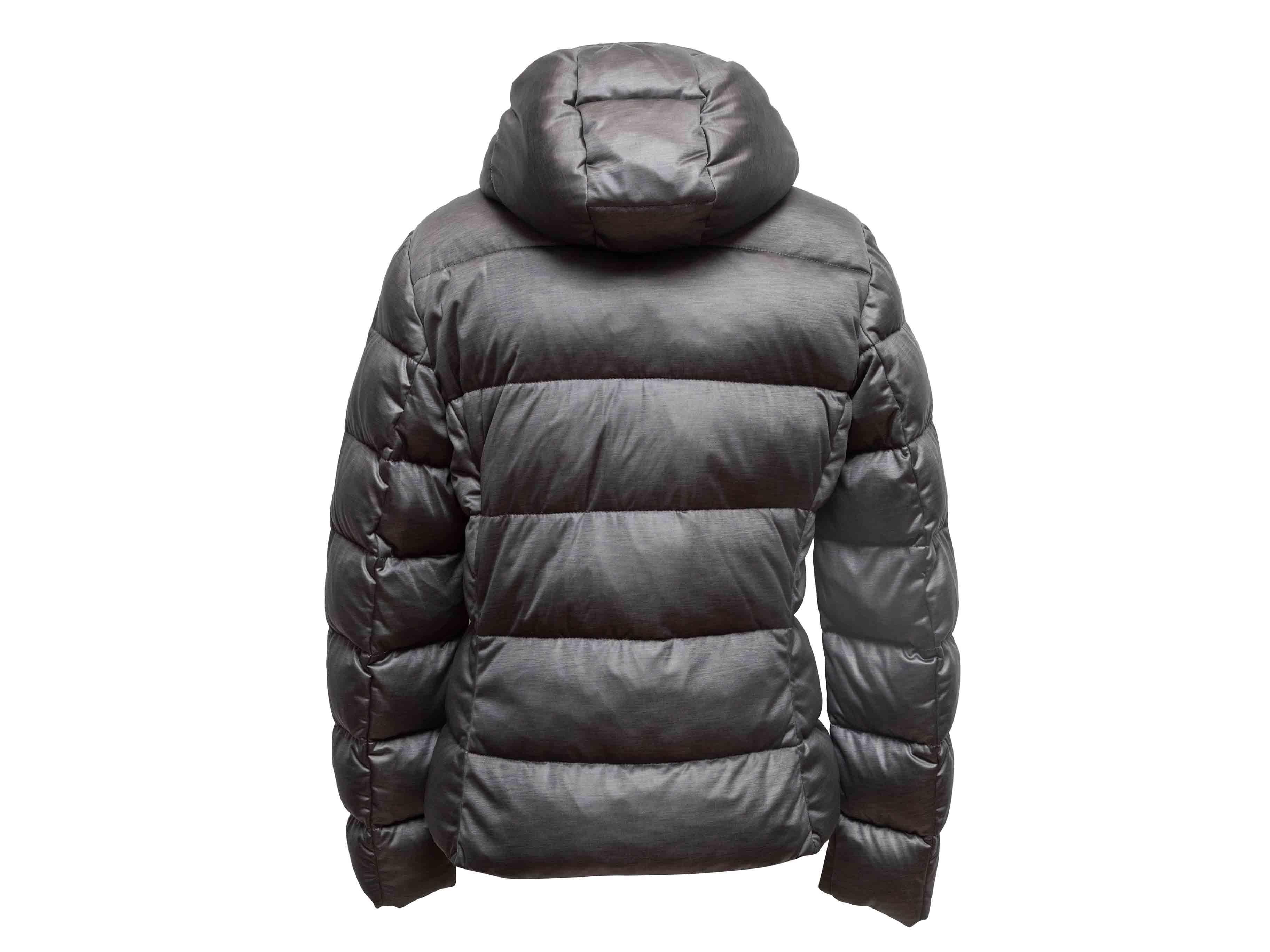 Grey Moncler Hooded Down Puffer Jacket Designer Size 4 In condizioni buone in vendita a New York, NY