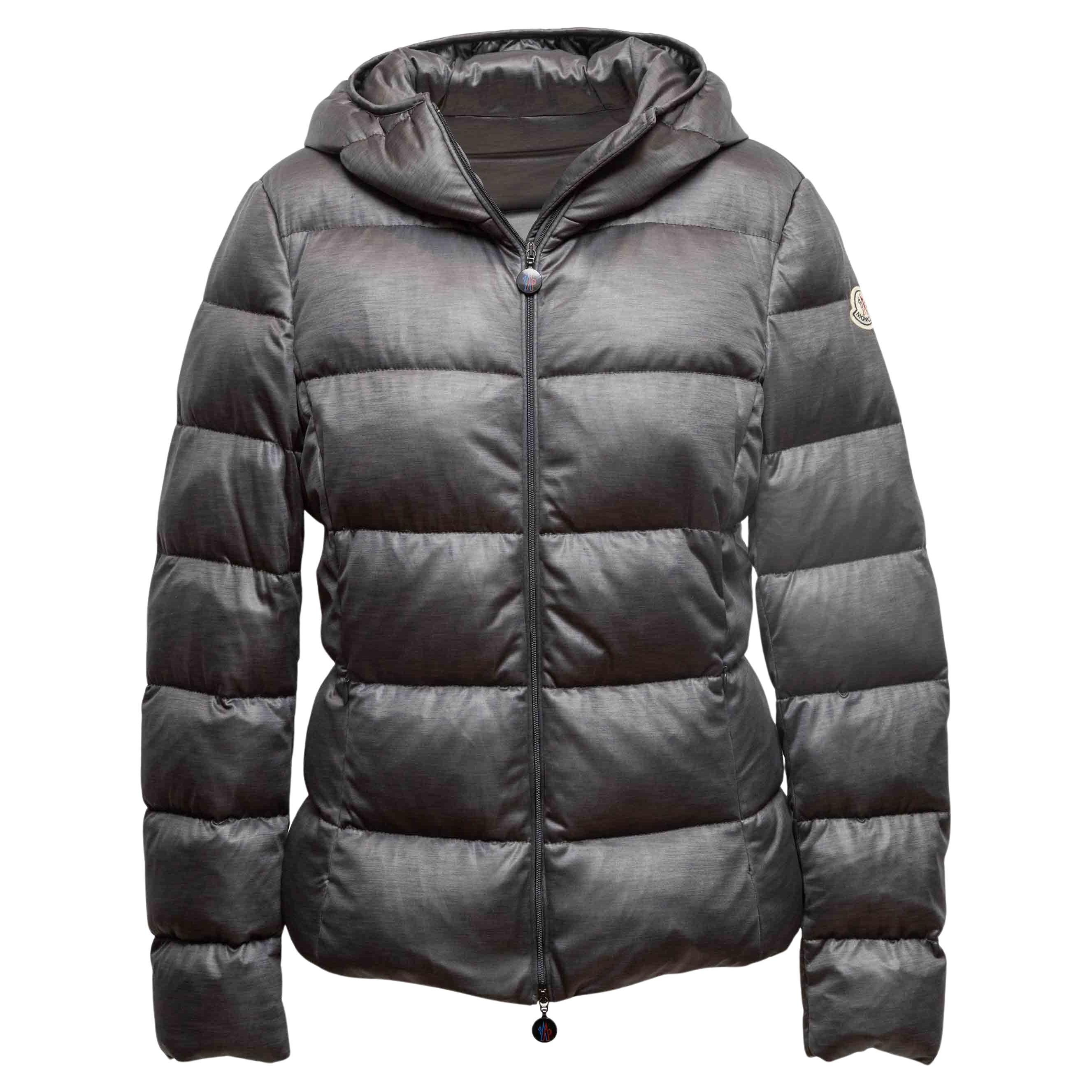 Grey Moncler Hooded Down Puffer Jacket Designer Size 4 in vendita