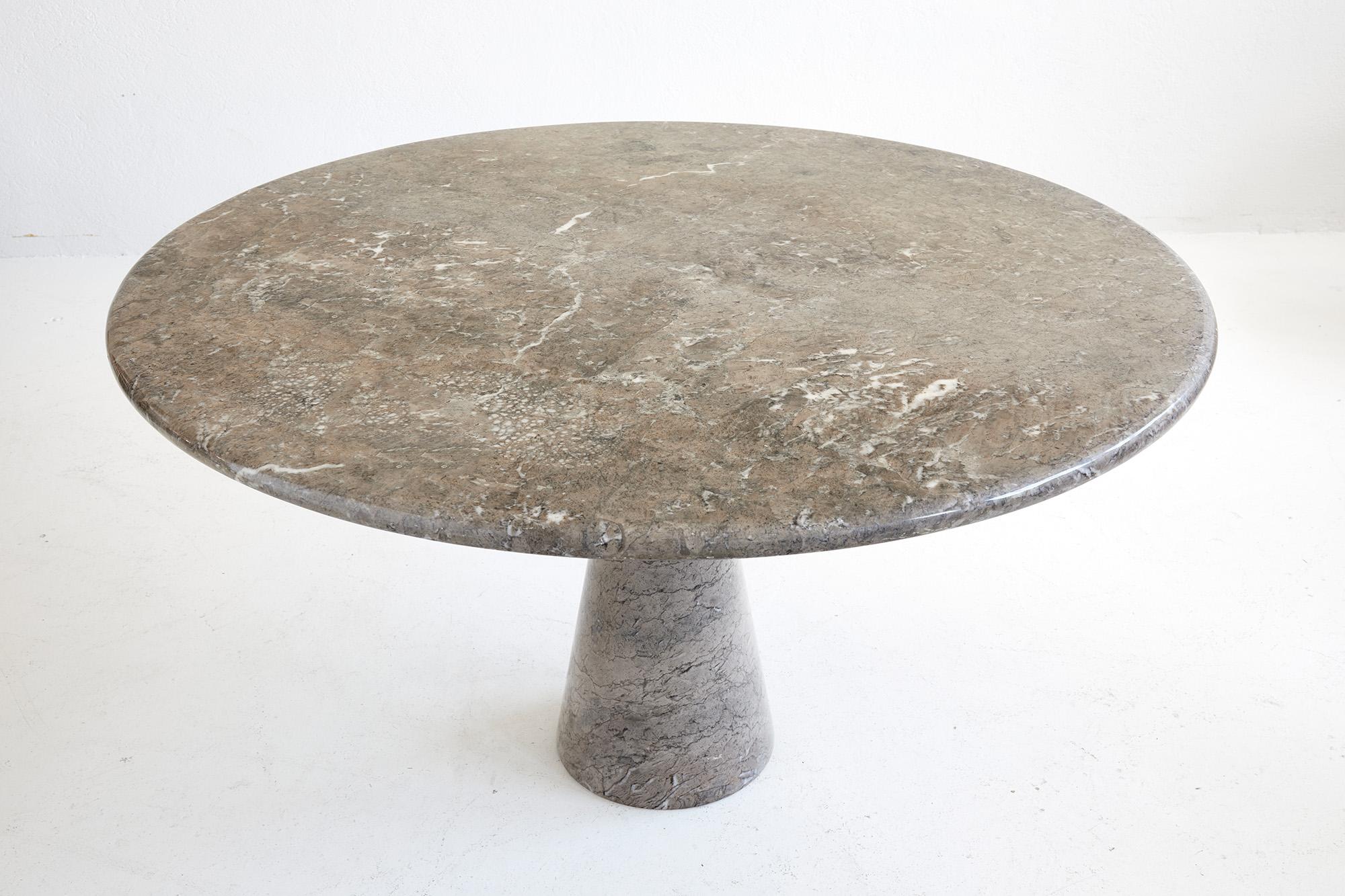 Grey Mondragone Marble Dining Table by Angelo Mangiarotti, Ed. Skipper, Italy 1970

This is a particularly beautiful and rare example of the M1 dining table made entirely of grey Mondragone marble.

This quality of grey marble is now impossible to