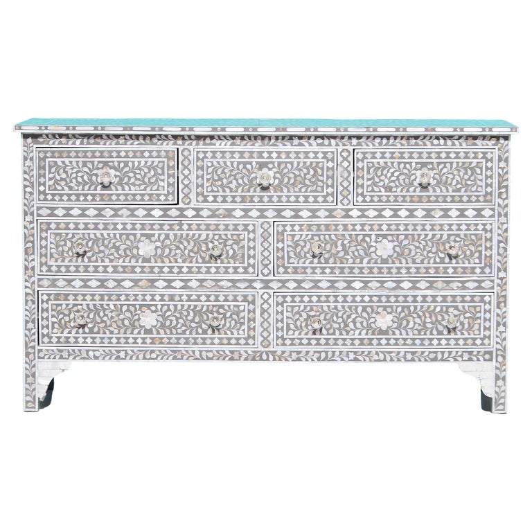 grey dresser with crystal knobs Broy Wide Dresser, 6 Drawers w Crystal Knobs, Champagne Gray Wood - Overstock