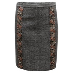 Gonna a tubino ricamata in lana vergine grigia e multicolore di Miu Miu Taglia IT 40