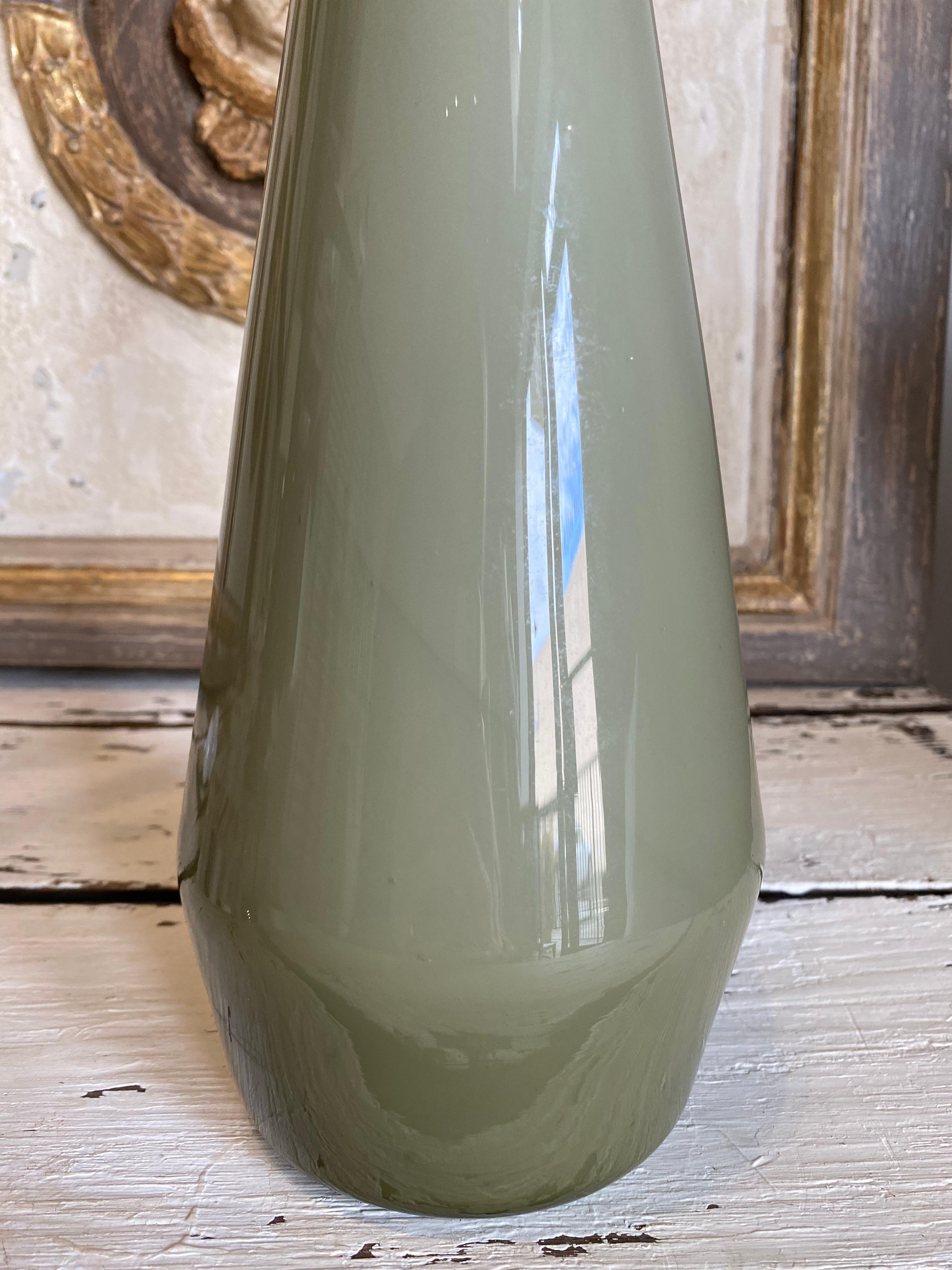 Grey Murano Glass Vase In Good Condition For Sale In Dallas, TX