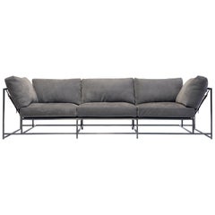 Sofa aus grauem Nubuck-Leder und antikem Nickel in Grau