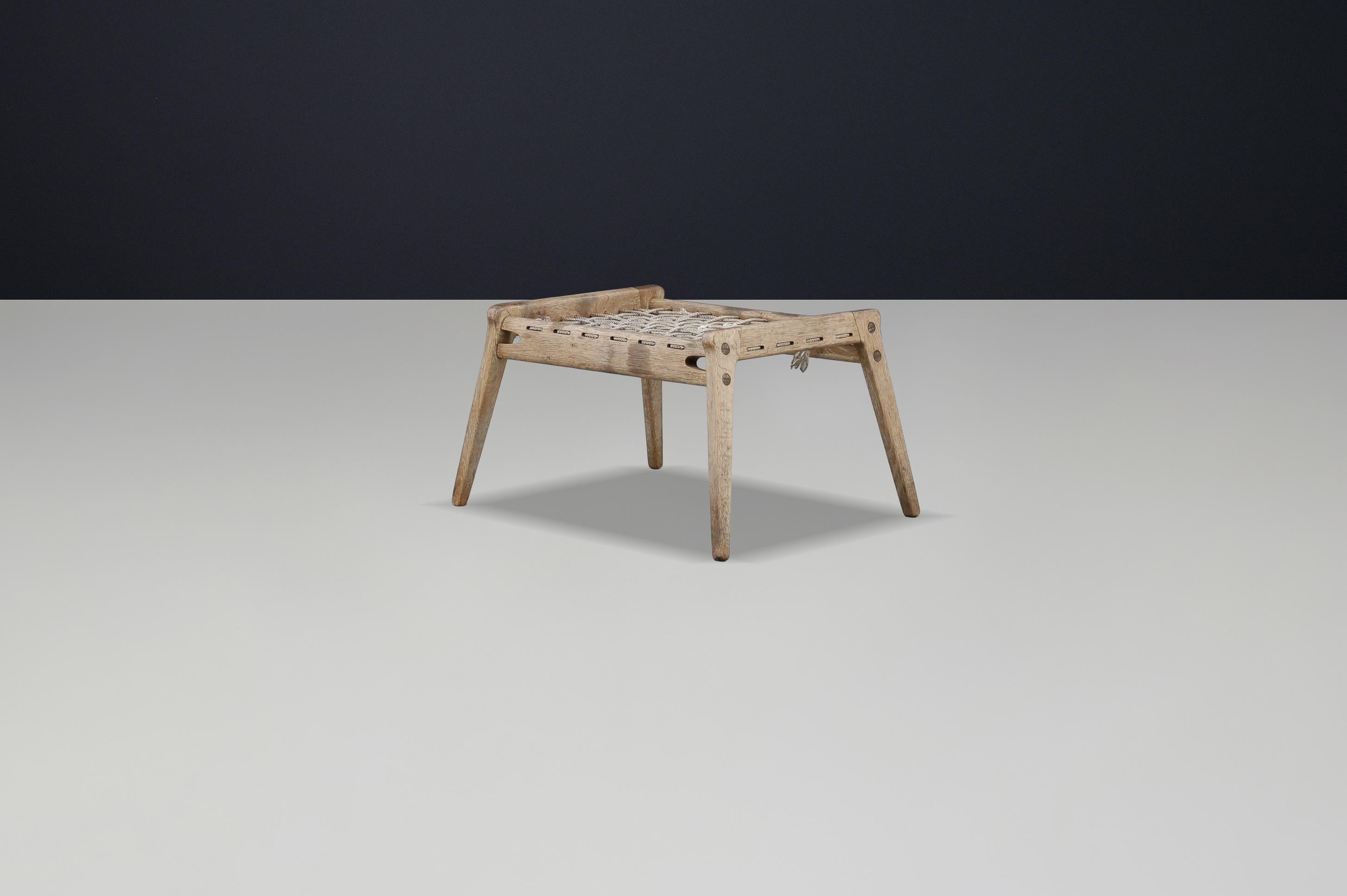 Grauer Eichenfußhocker von Heinz Heger für PGH Erzgebirge, Annaberg-Buchholz, 1960er Jahre (Deutsch) im Angebot