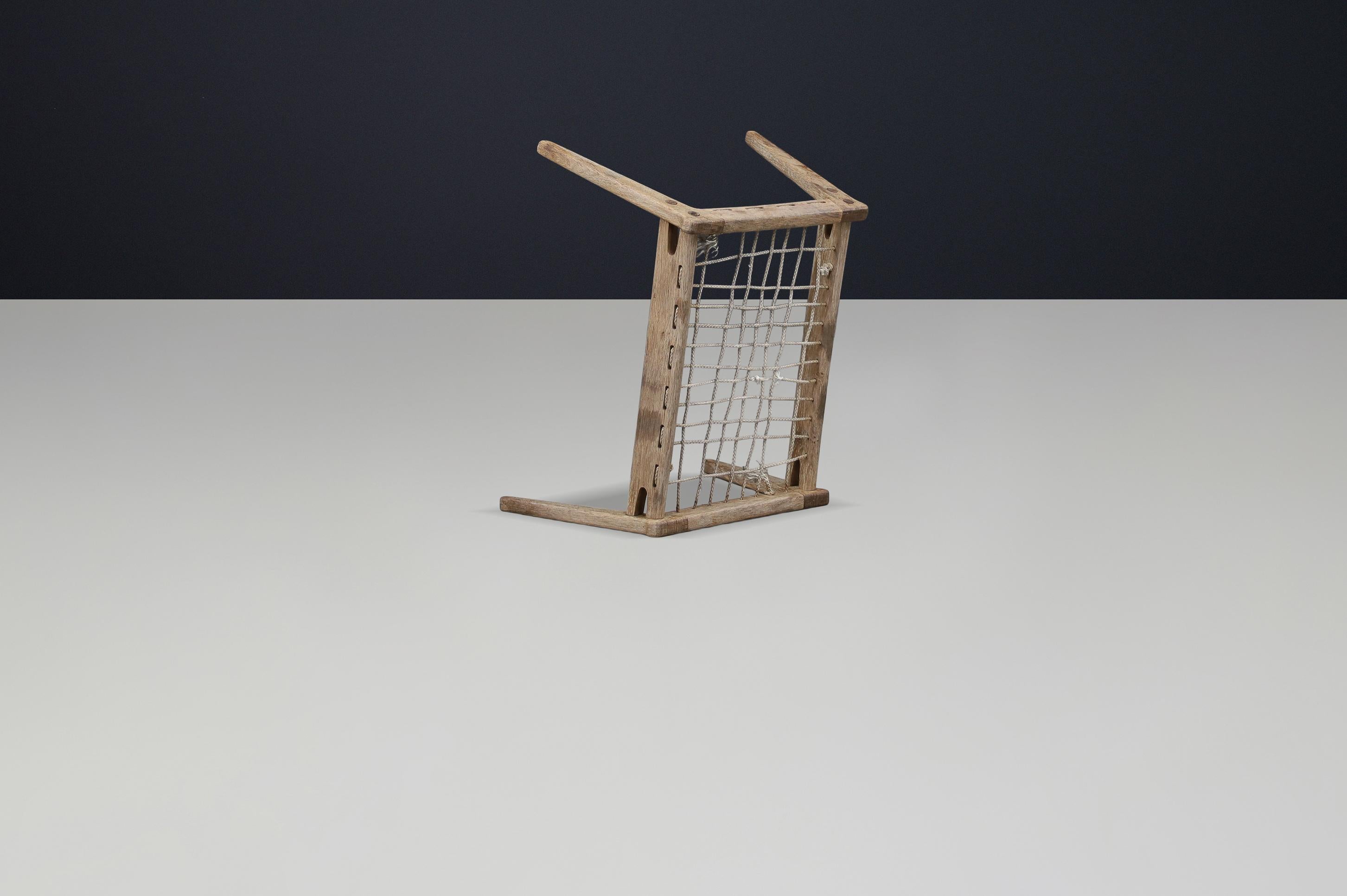 Grauer Eichenfußhocker von Heinz Heger für PGH Erzgebirge, Annaberg-Buchholz, 1960er Jahre im Zustand „Gut“ im Angebot in Almelo, NL