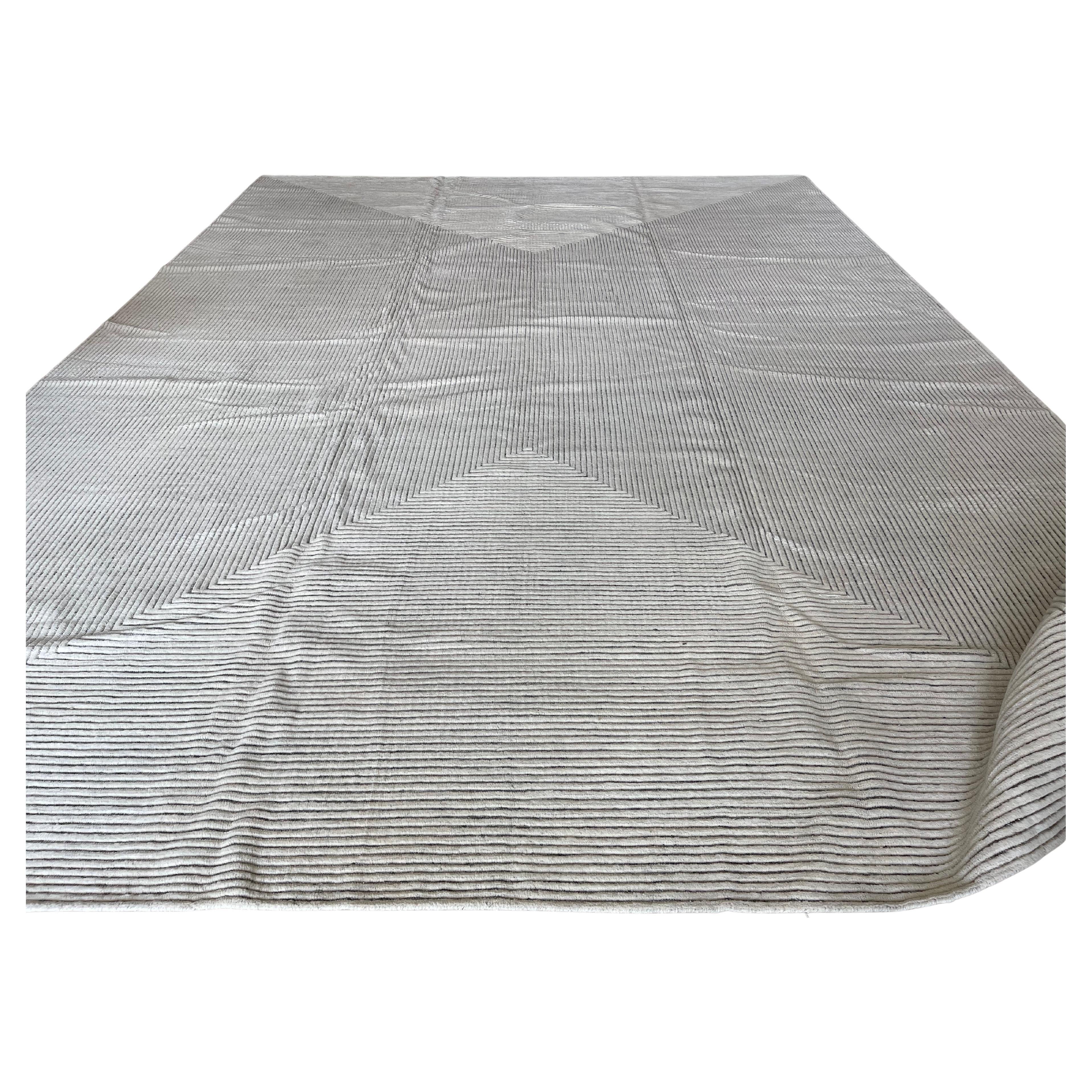 Alfombra de diseño marroquí gris sobre marfil alto bajo