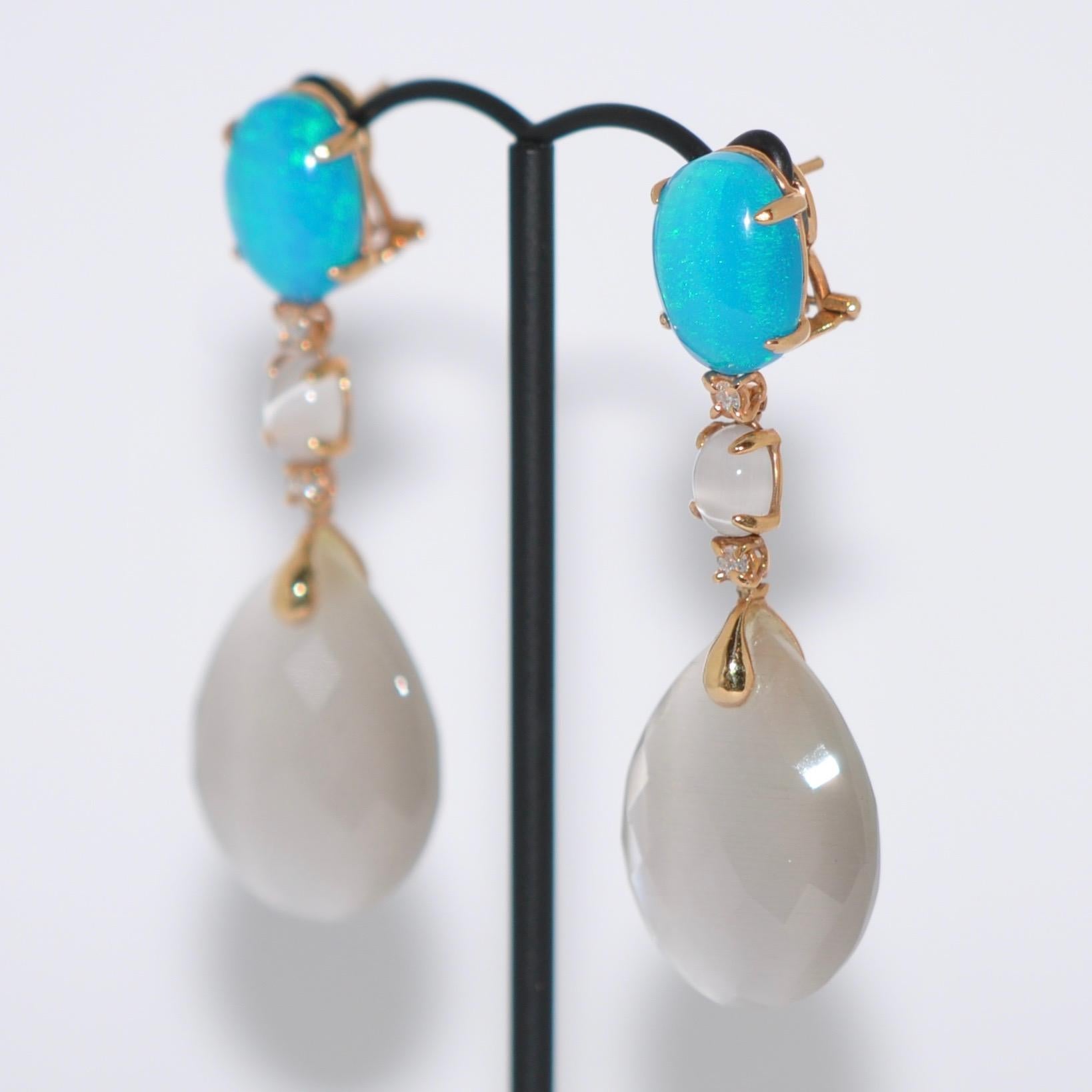 Discover this Grey Opal, Quartz and White Diamond on Rose Gold 18K Chandelier Earrings.
Grey Opal
Quartz
White Diamond
Rose Gold 18K
