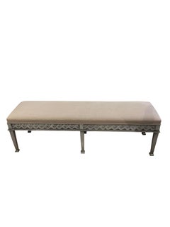 Banc peint en gris et tapissé de style Gustavien, Angleterre, Contemporain