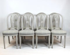 Ensemble de salle à manger gustavien peint en gris avec table et chaises