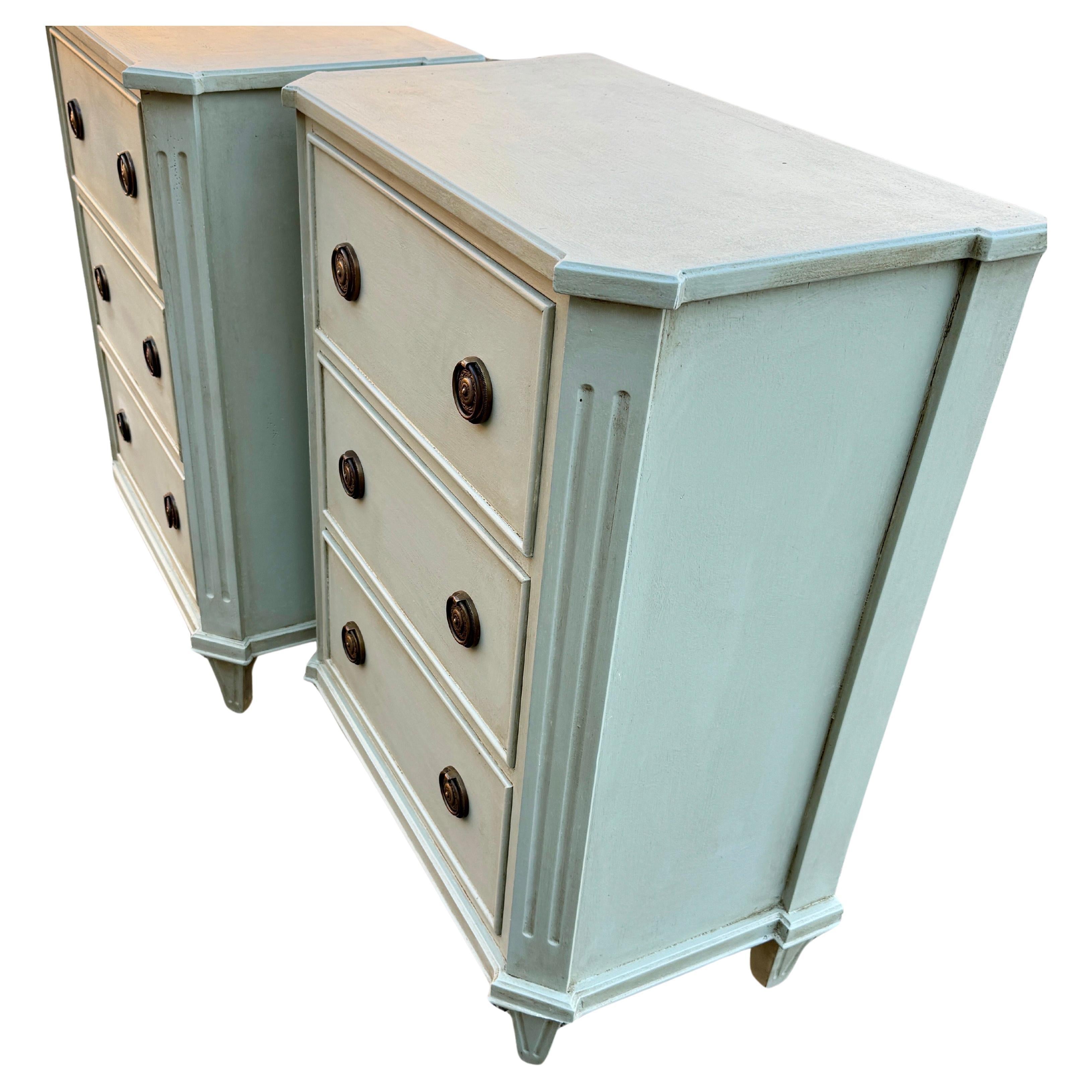 Hand-Crafted Pair Swedish Gustavian Style Painted 3 Drawer Chests Nightstands For Sale