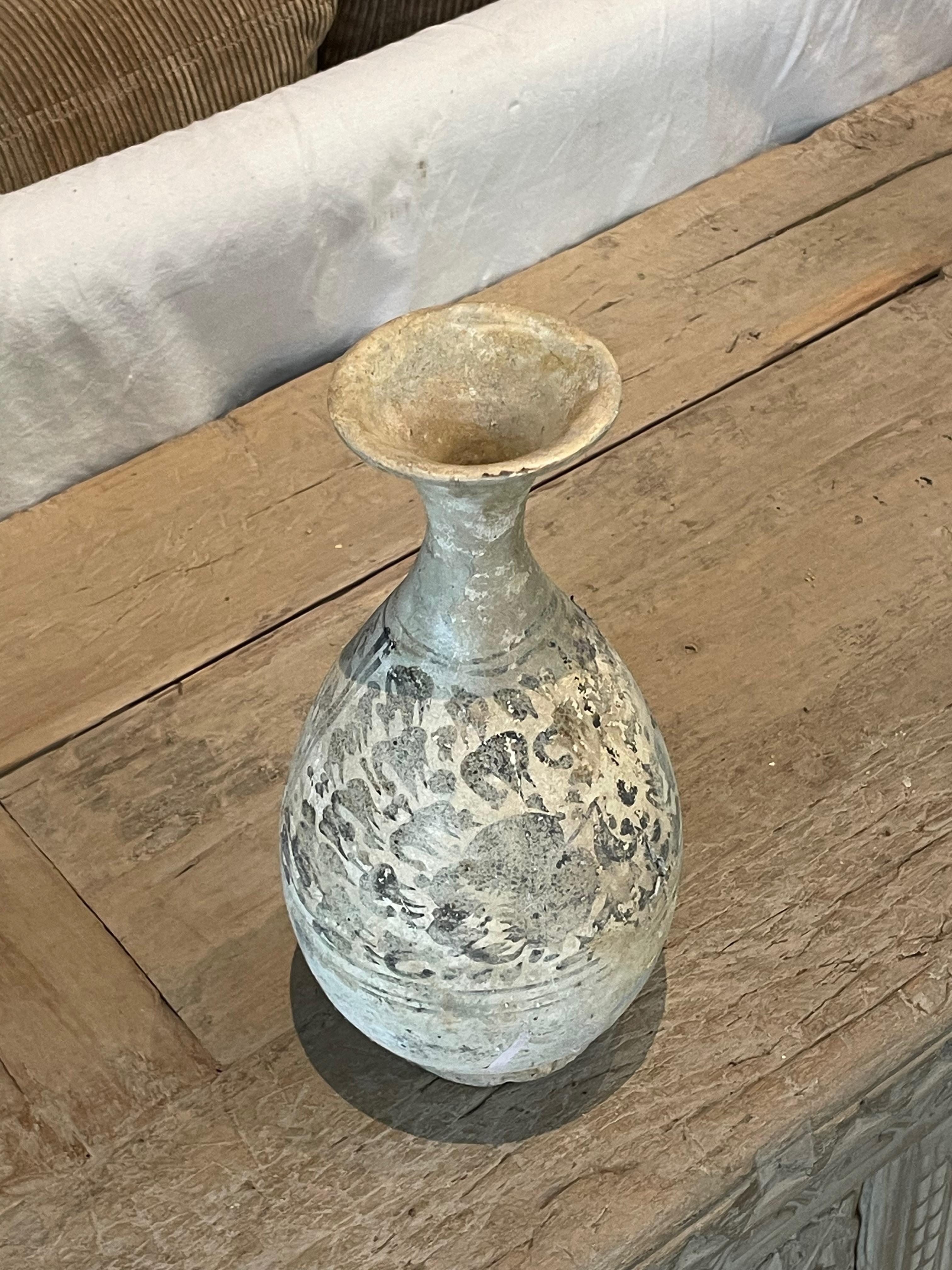Vase en céramique grise de Sawankhalok, Thaïlande, 16e siècle en vente 1