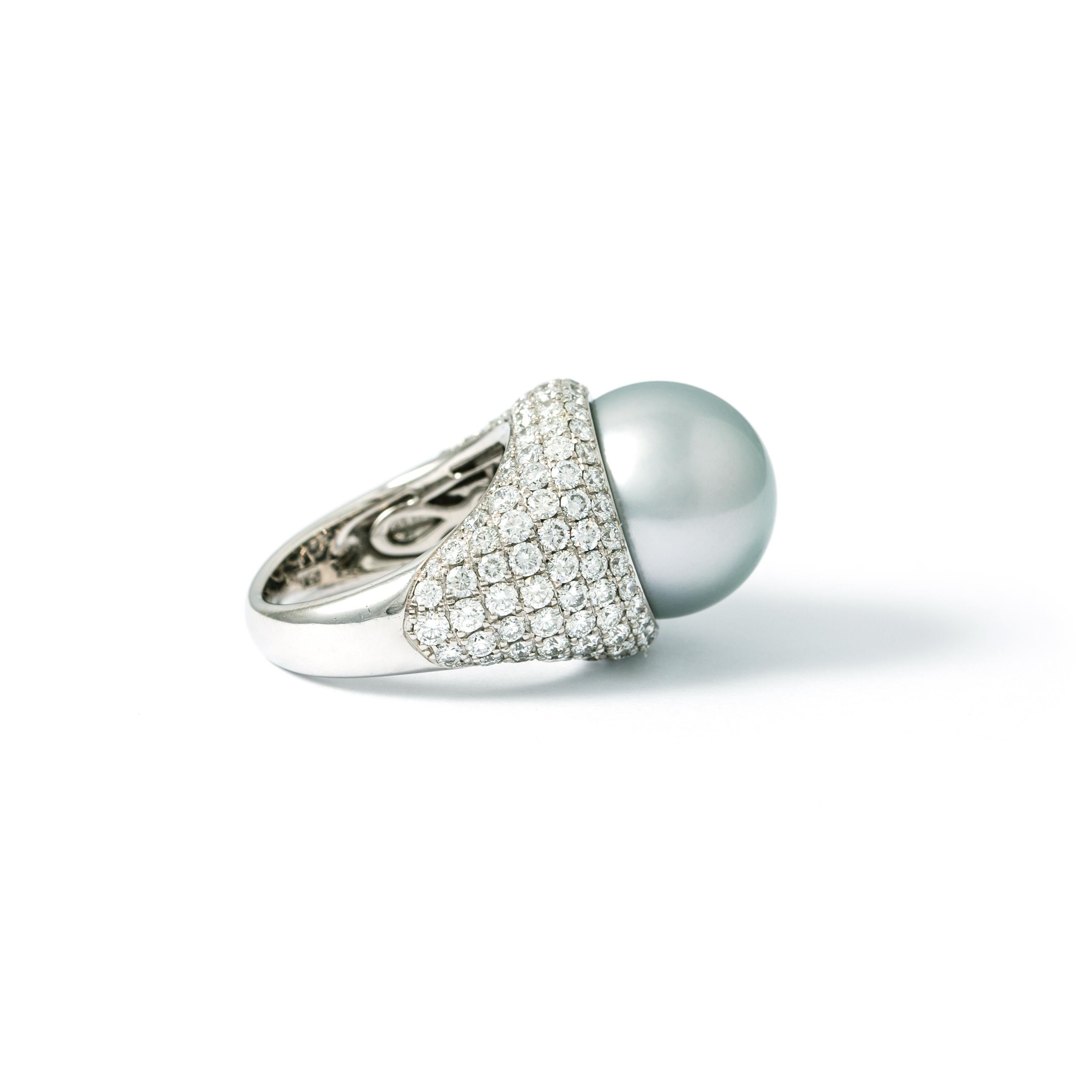 grey pearl ring with diamonds