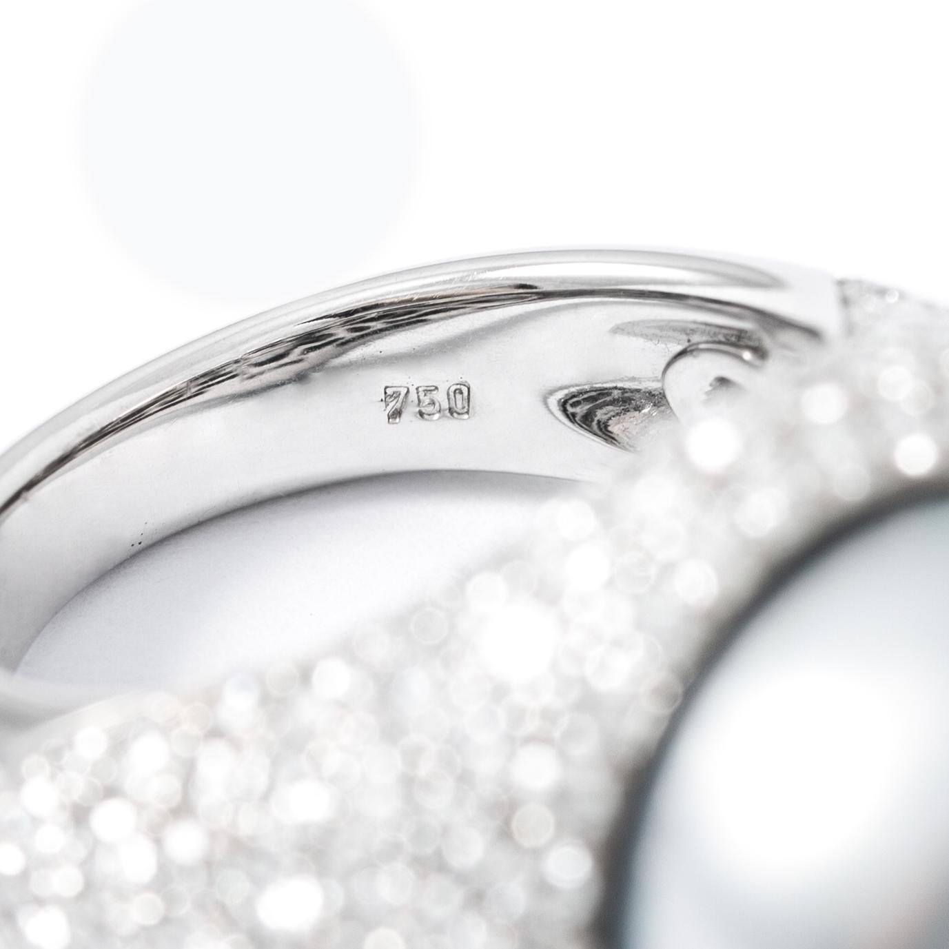 Women's or Men's Grey Pearl Diamond Ring For Sale