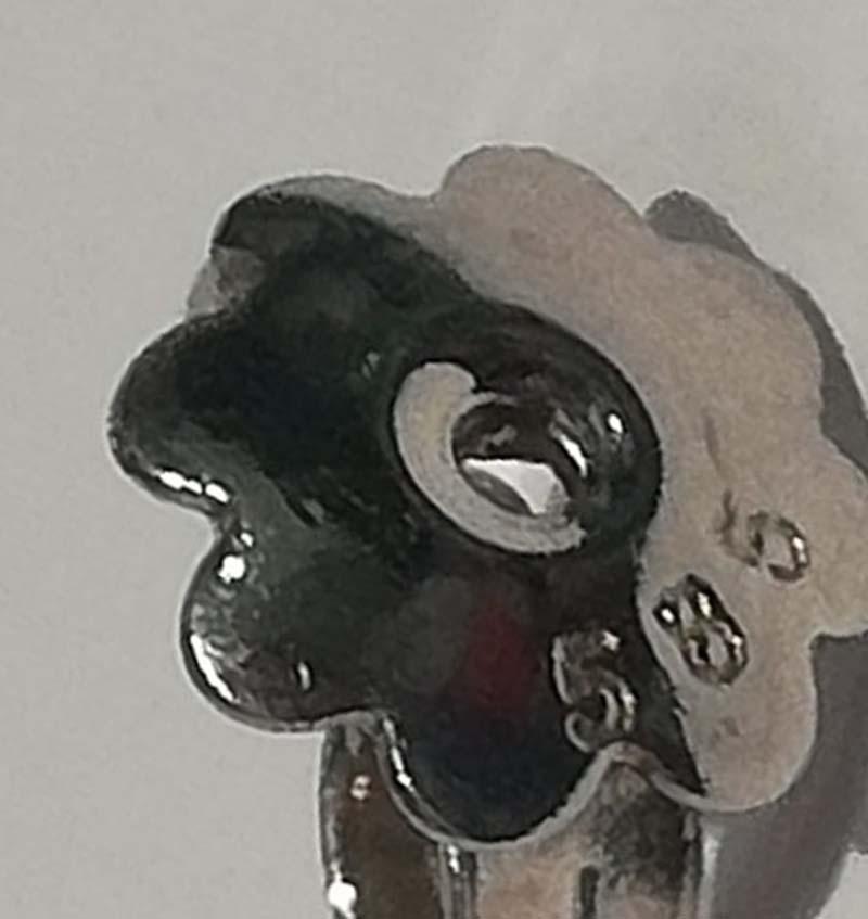 Donna Perla grigia, perla bianca, diamanti bianchi e neri, orecchini in oro bianco 14 carati. in vendita