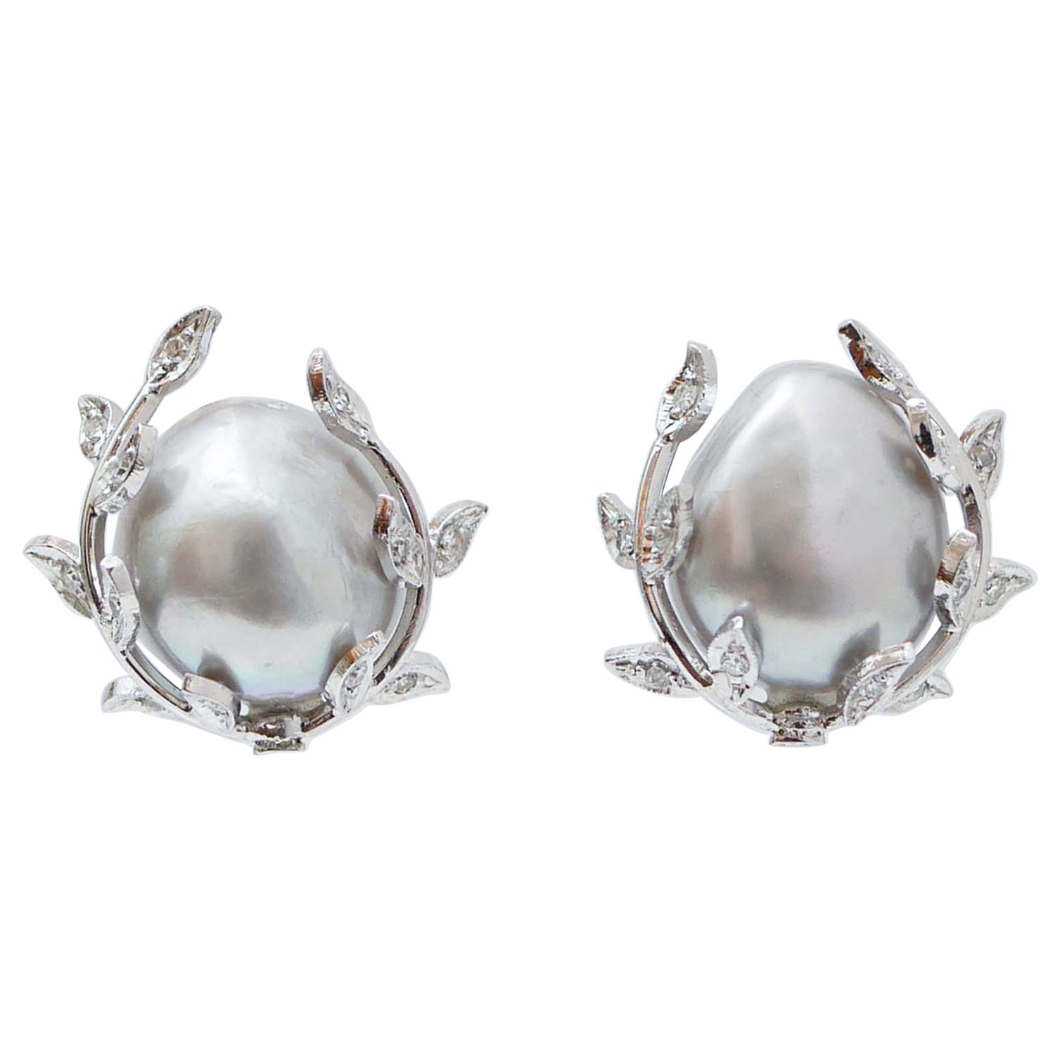 Perles grises, diamants, platine Boucles d'oreilles Retrò.
