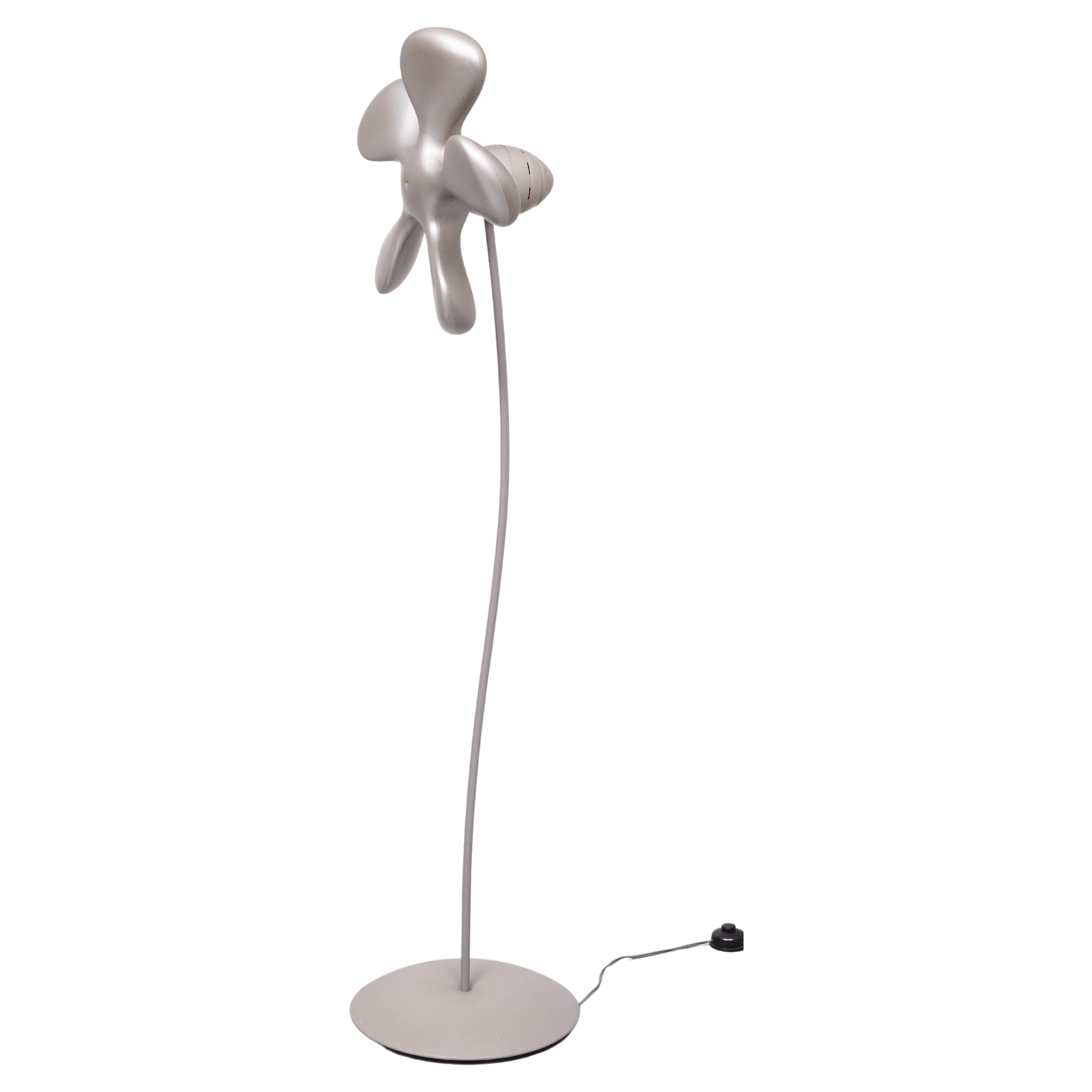 Great looking ,Grey Power Flower Fan by Heckhausen - Zetsche for Elmar Flàtotto in the 2000s.  3-speed engine and automatic blade-stopping safety system - in case of contact. Foam blades and metal structure, the foot is leelined. The paint on the