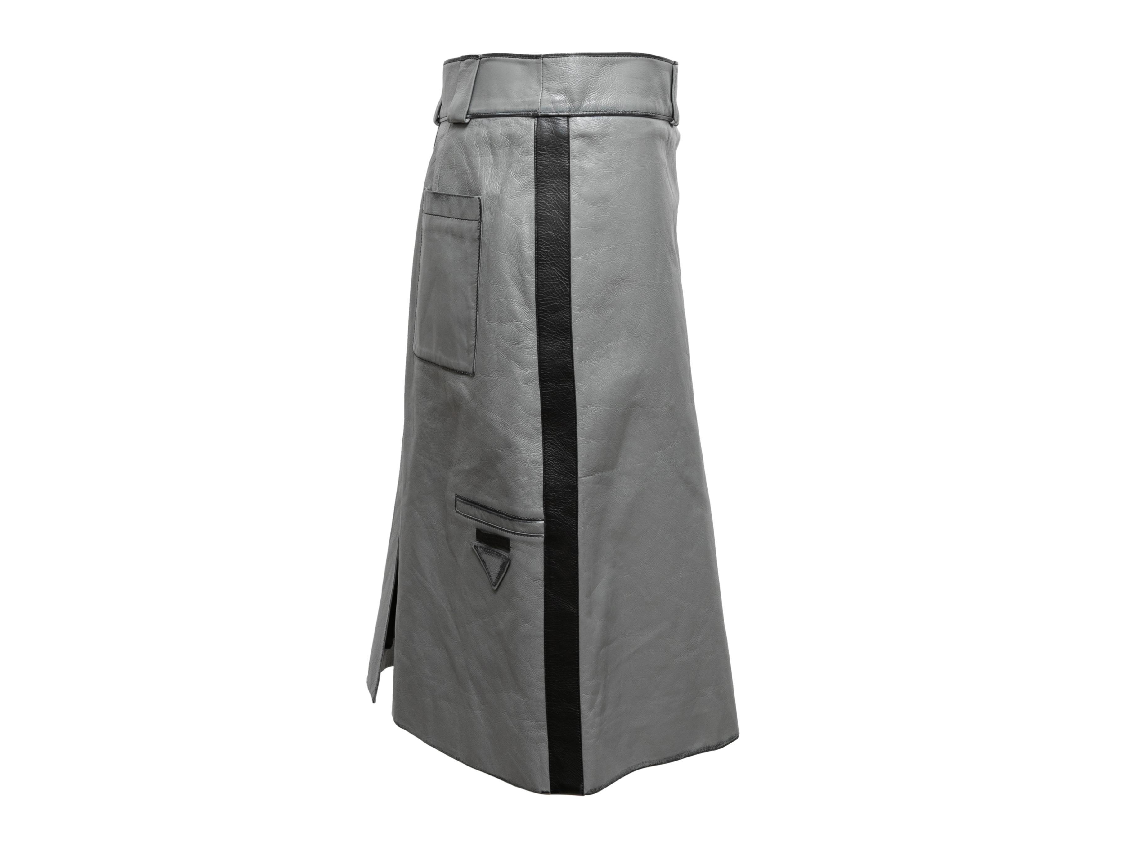 Women's Grey Prada 2018 Leather Skirt Size IT 46 For Sale