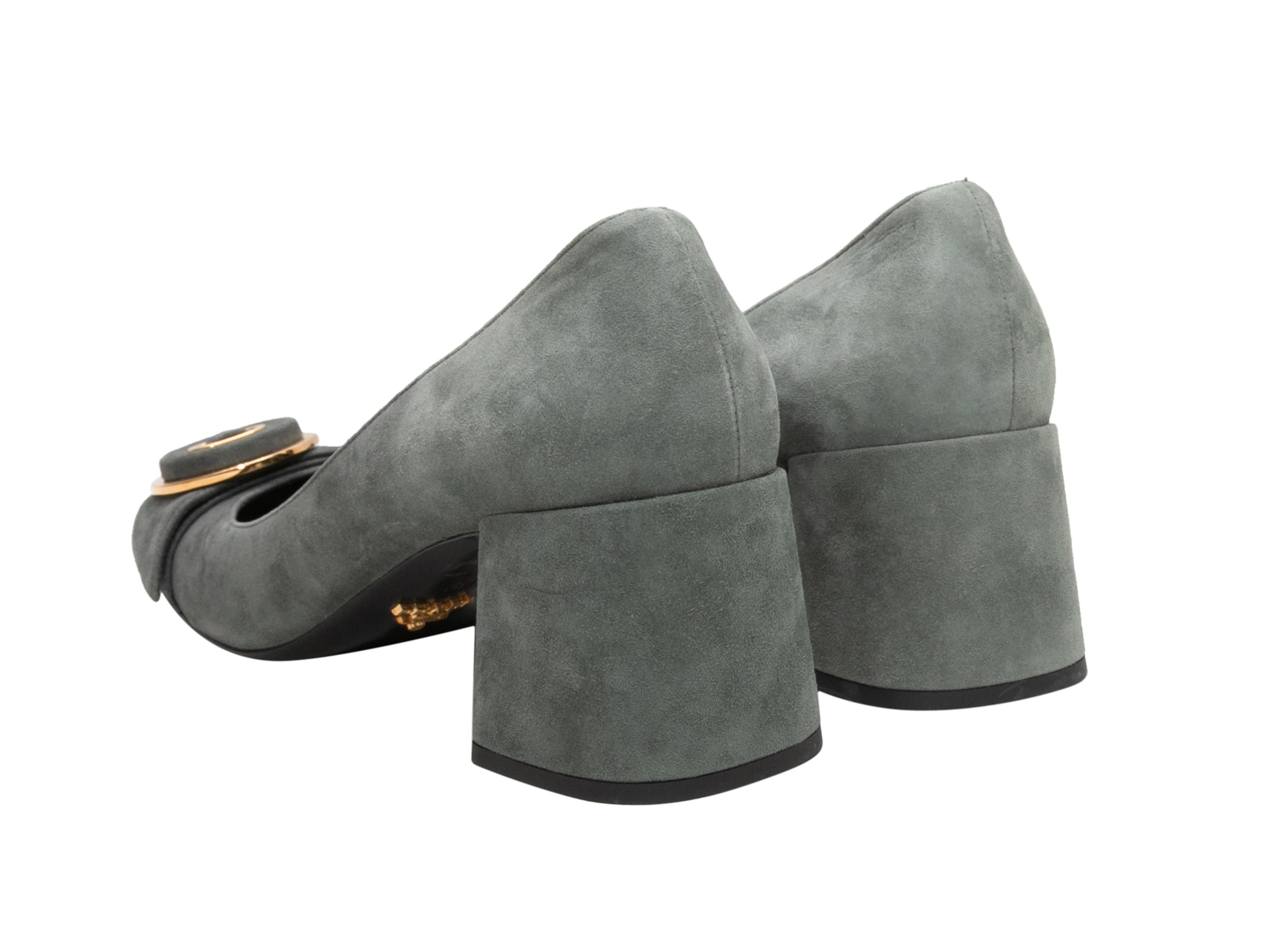 Grey Prada Suede Buckle Pumps Size 39 In Good Condition In New York, NY