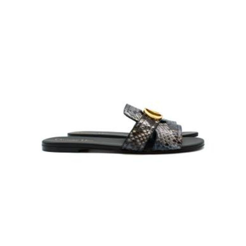 Grey python 30 Montaigne slides In Excellent Condition For Sale In London, GB