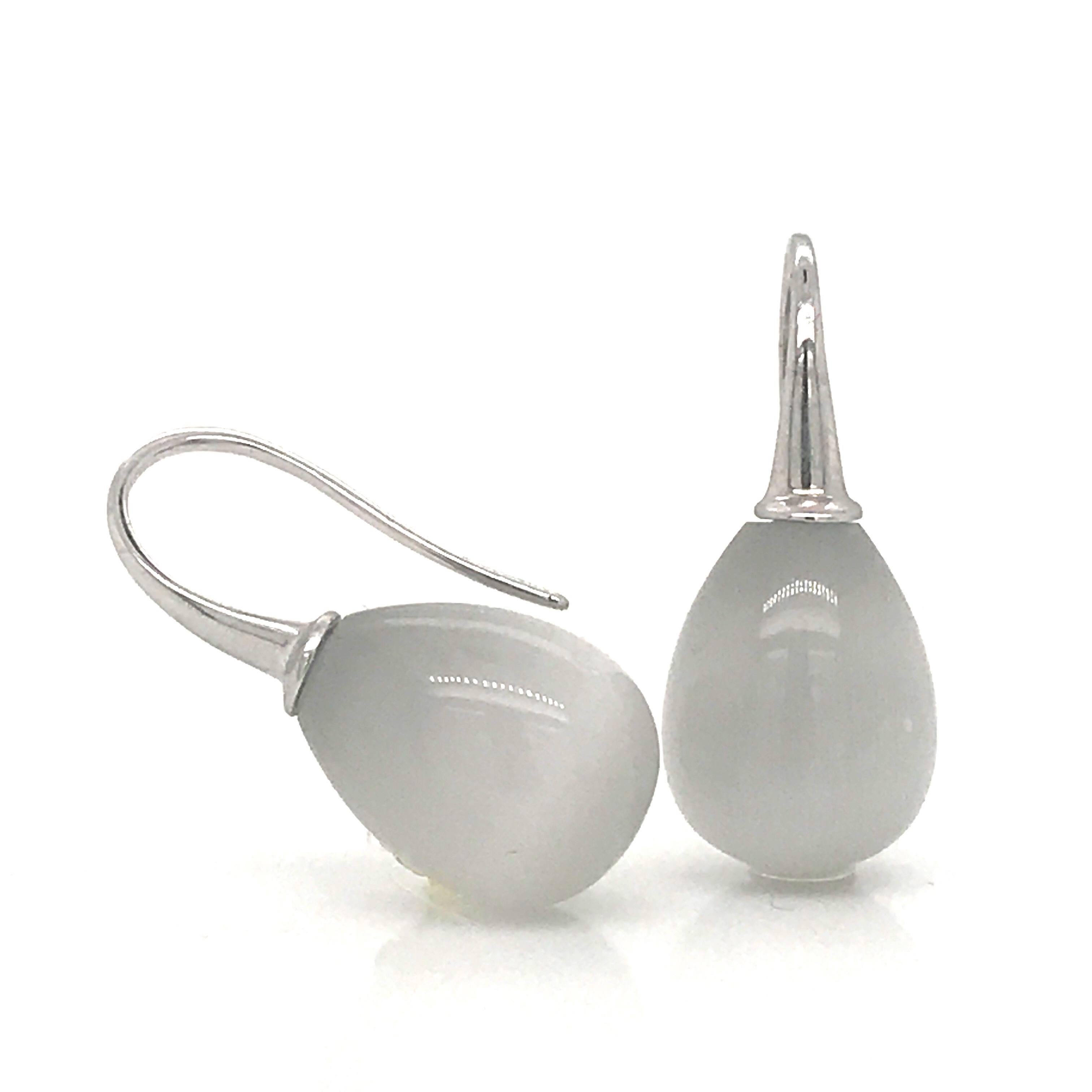 Grey Quartz and White Gold 18 Karat Drop Earrings In New Condition For Sale In Vannes, FR