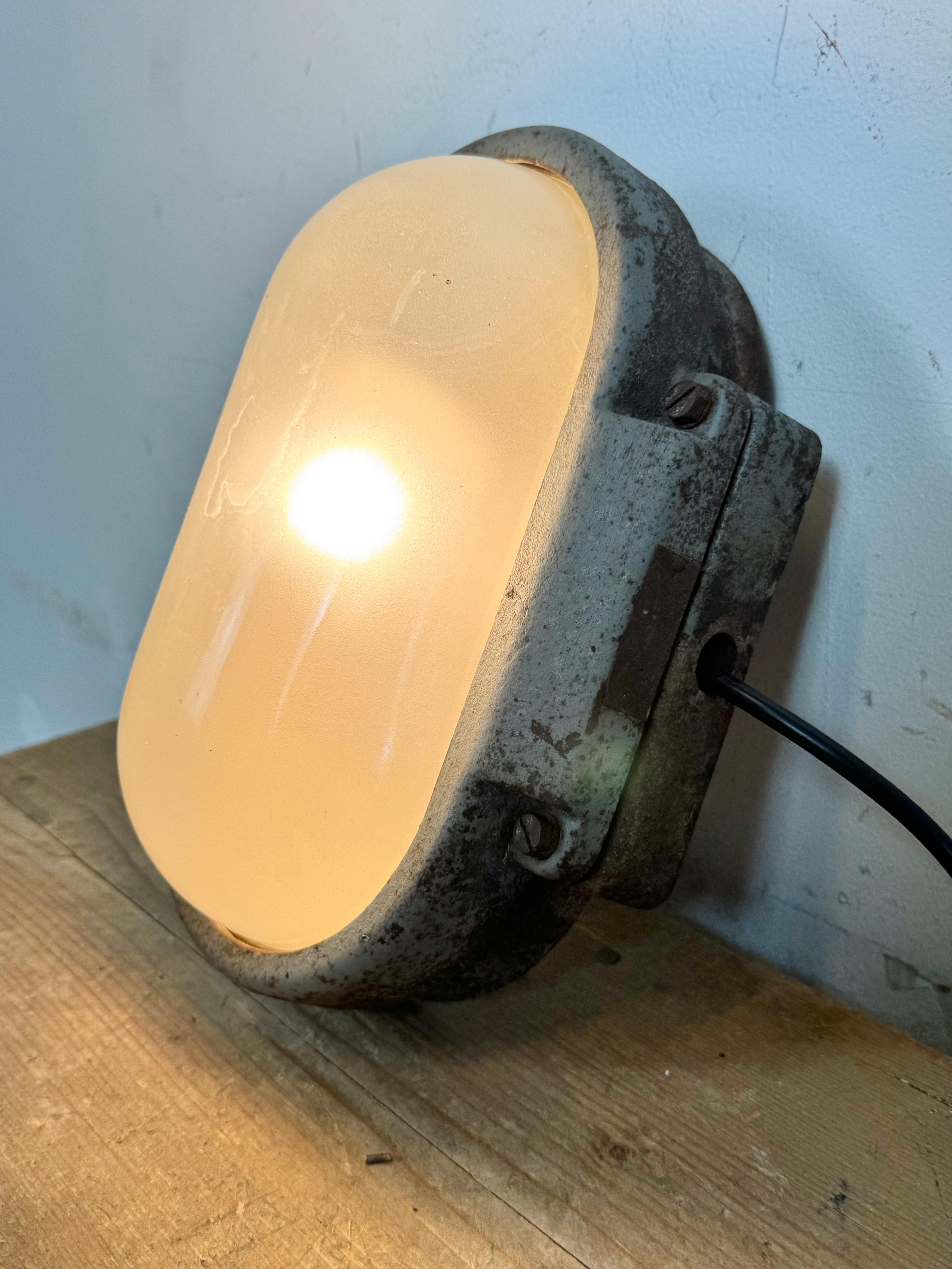 Grey Rusty Industrial Cast Iron Wall Light from Elektrosvit, 1960s For Sale 10