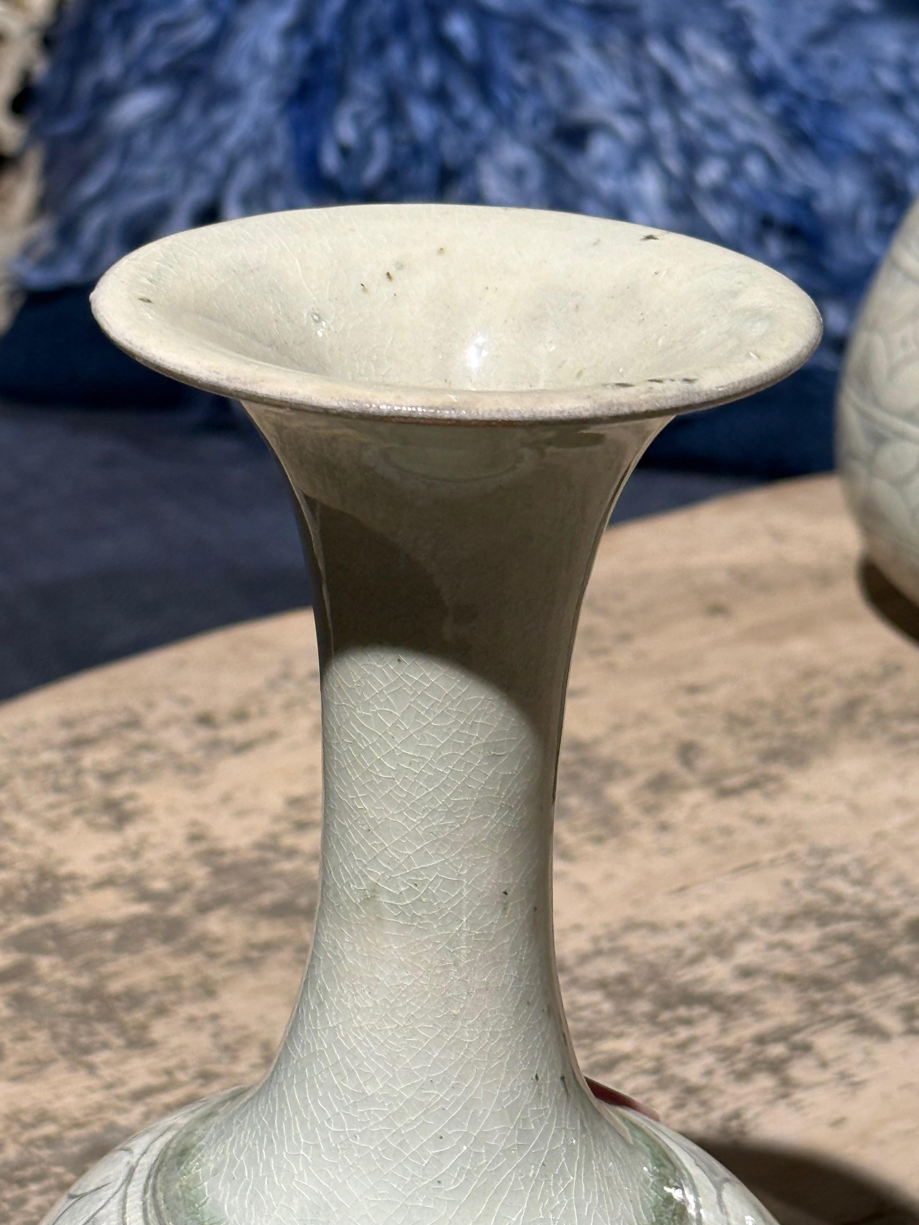 Vase en céramique à motifs géométriques gris, Sage, Chine, Contemporain Neuf - En vente à New York, NY