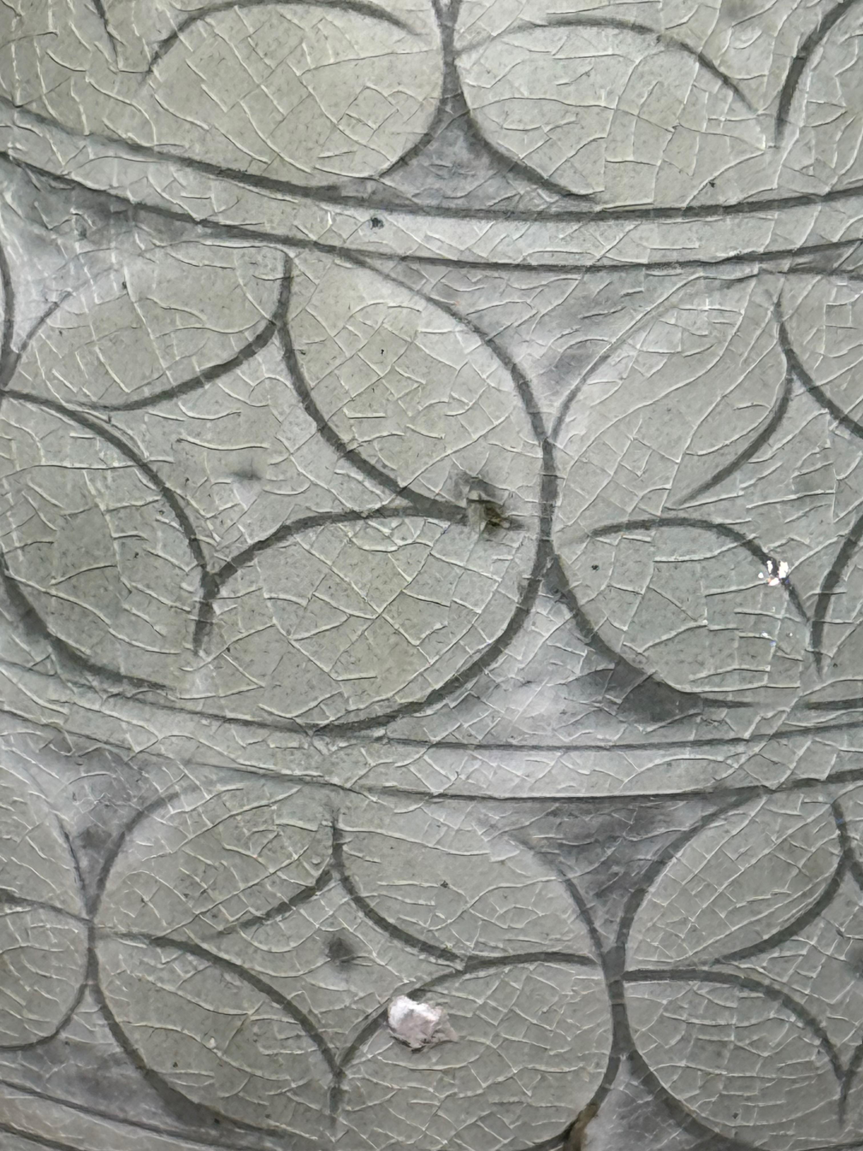 Céramique Vase en céramique à motifs géométriques gris, Sage, Chine, Contemporain en vente