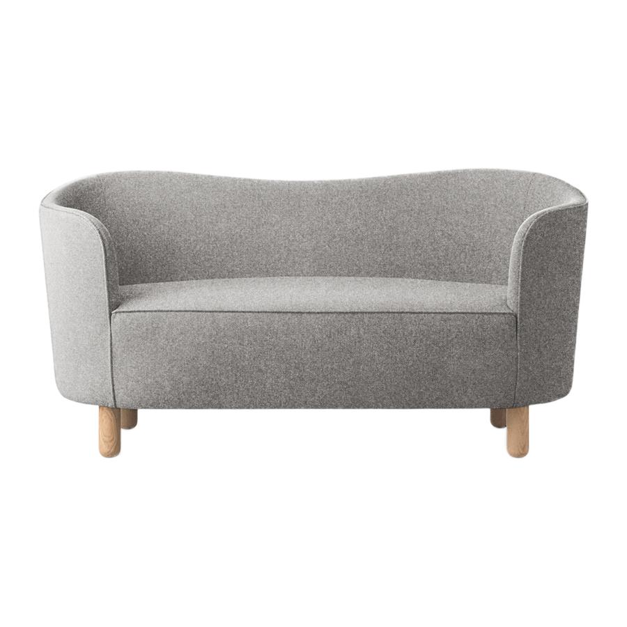 Grey Sahco zero and natural oak mingle sofa by Lassen
Dimensions: W 154 x D 68 x H 74 cm 
Materials: Textile, oak.

The Mingle sofa was designed in 1935 by architect Flemming Lassen (1902-1984) and was presented at The Copenhagen Cabinetmakers’