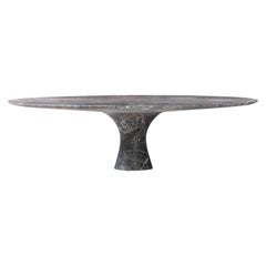 Grauer Saint Laurent Raffinierter Ovaler Niedriger Tisch aus Marmor Contemporary 130/27