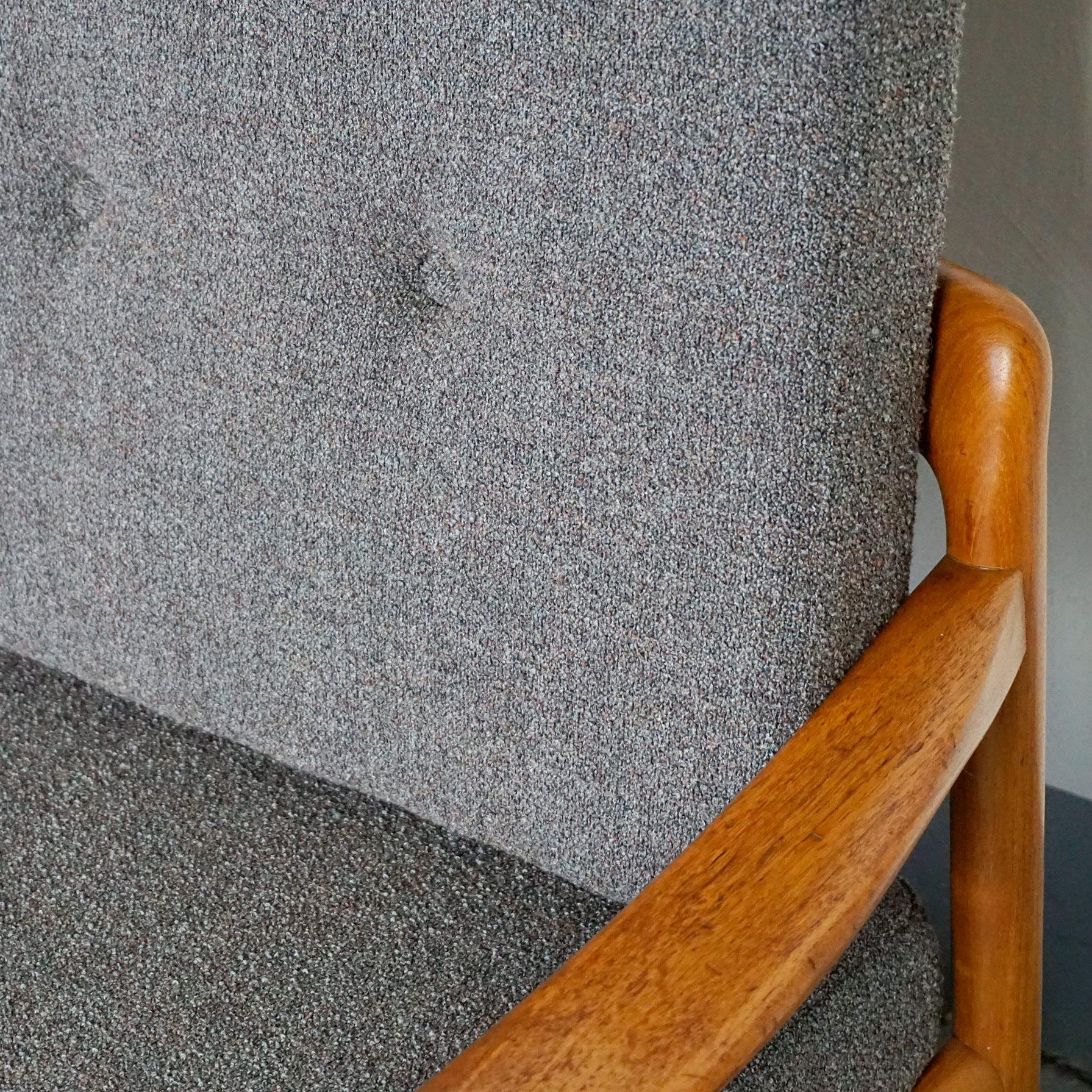 Grey Scandinavian Modern Teak Three-Seat Sofa by Knoll Antimott 2