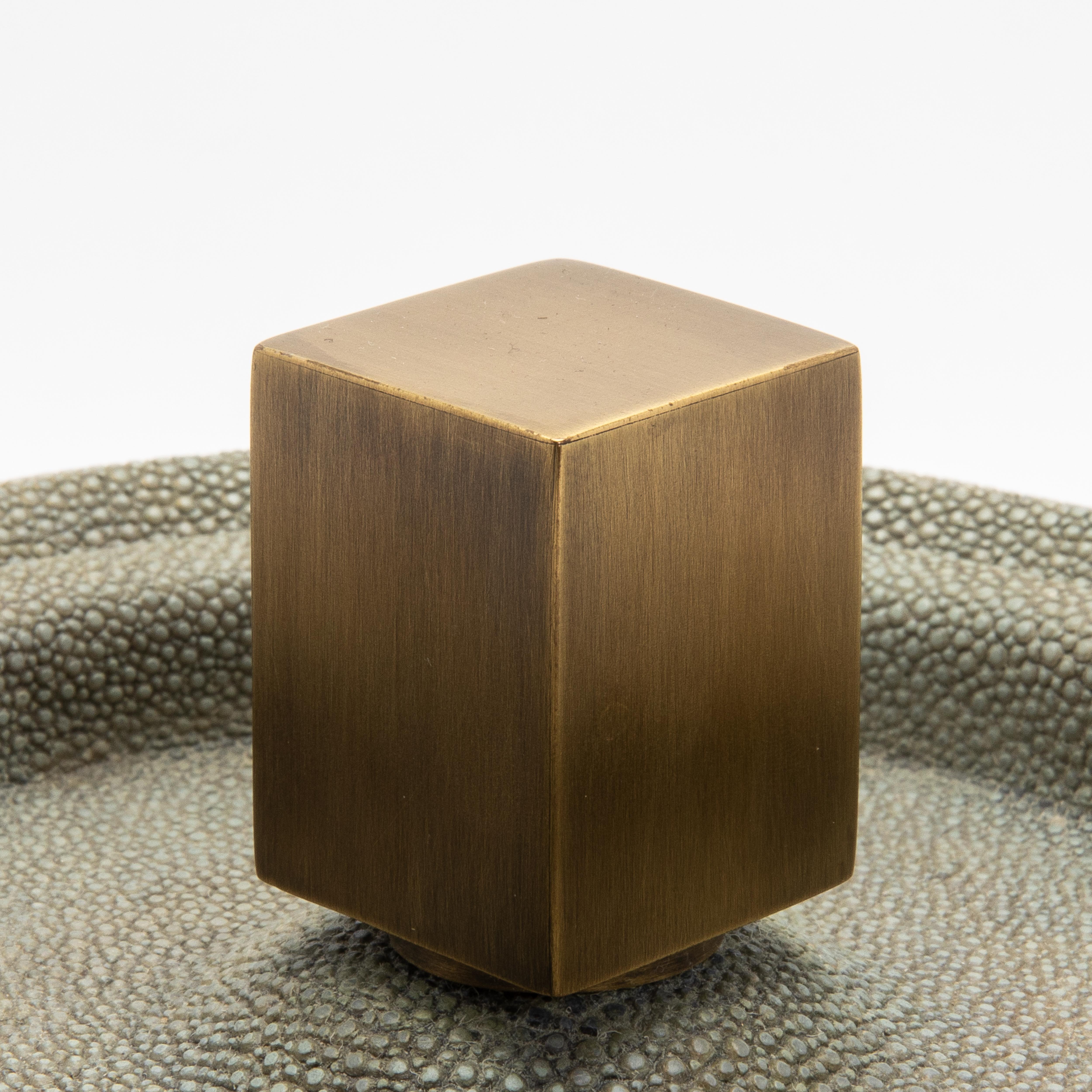 Ice Bucket in Grey Shagreen with Bronze Patina Brass Details by KIFU Paris In New Condition For Sale In West Hollywood, CA
