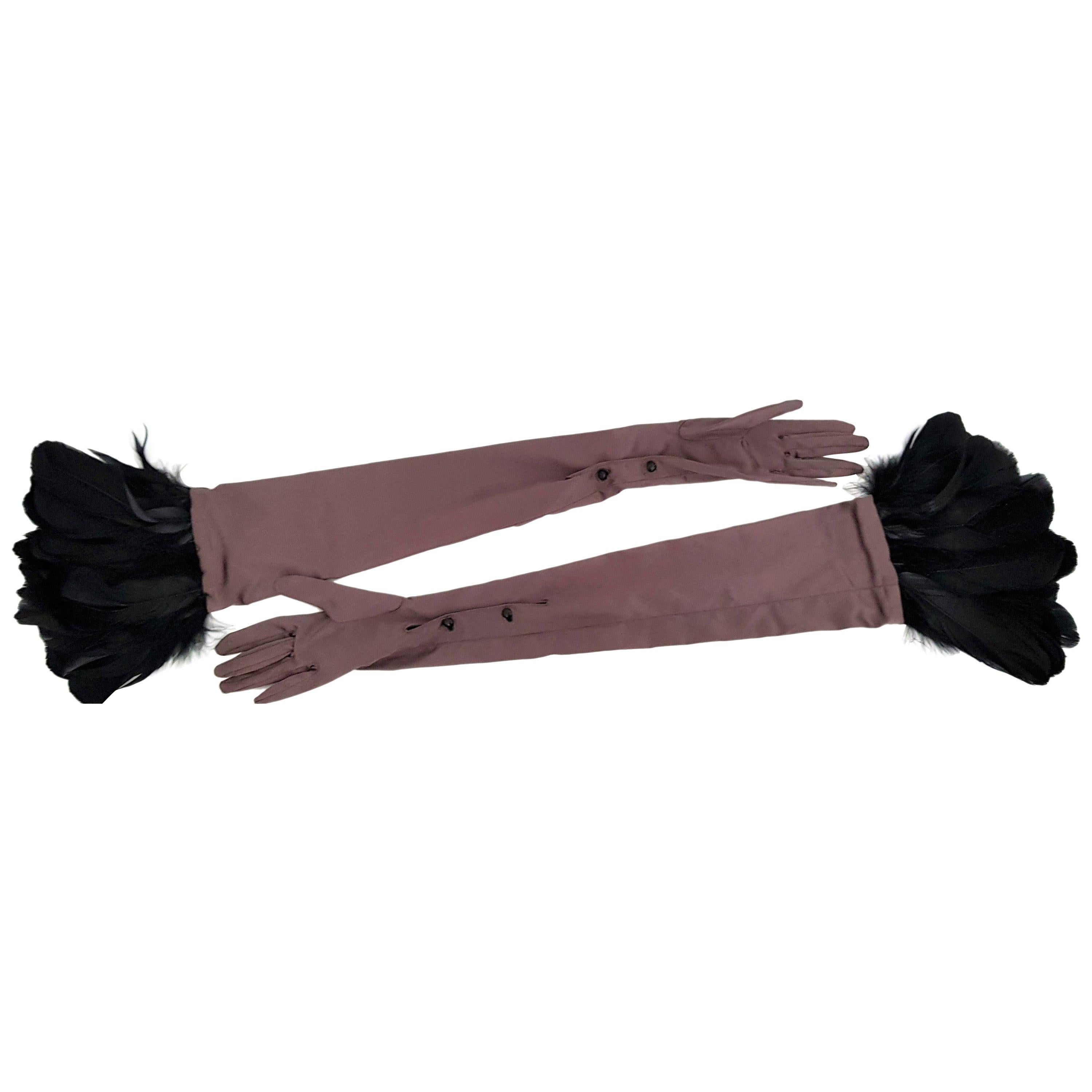 Grey Silk Valentino long gloves with black feathers - For Women - Size 8  For Sale
