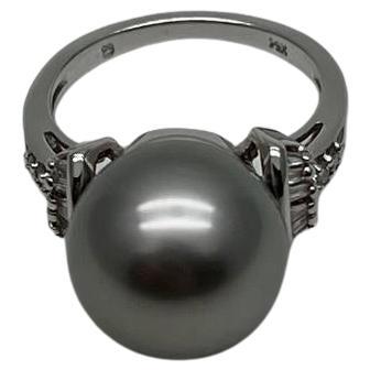 Grey Silver Black Tahitian Pearl 14K White Gold Diamond Baguette Statement Ring