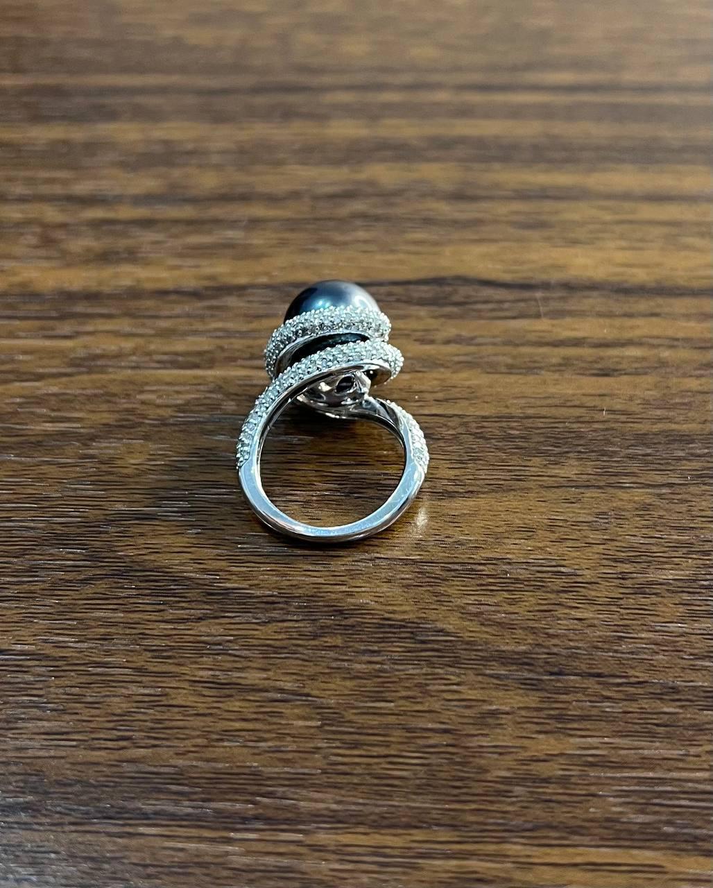 Grey Silver Black Tahitian Pearl White Gold Diamond Pave Set Spiral Bypass Ring For Sale 3