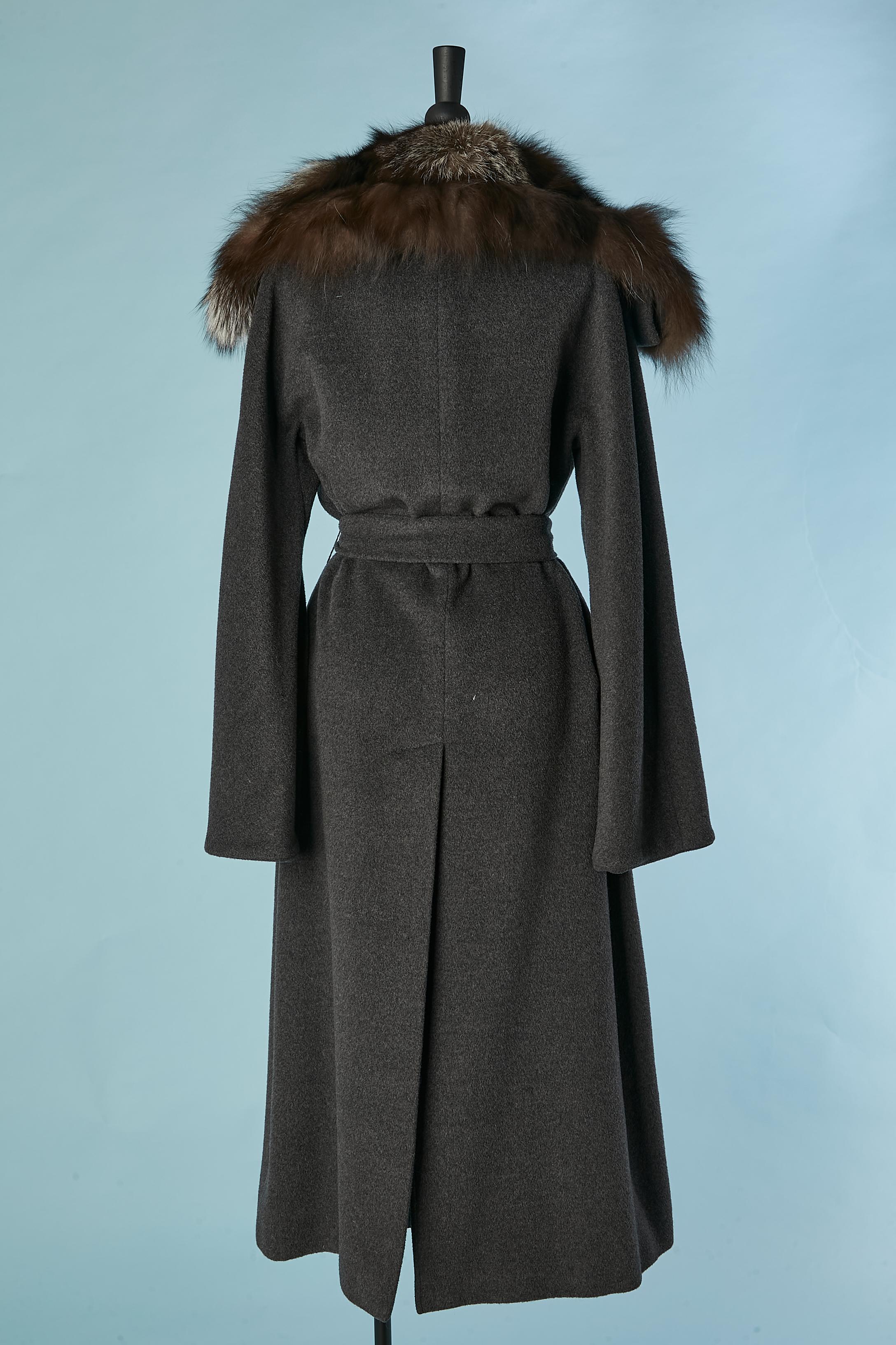 Grey single breasted wool coat with fur collar and belt CERRUTI 1881  For Sale 3