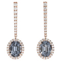 Boucles d'oreilles spinelle grise ovale de 3,71 carats