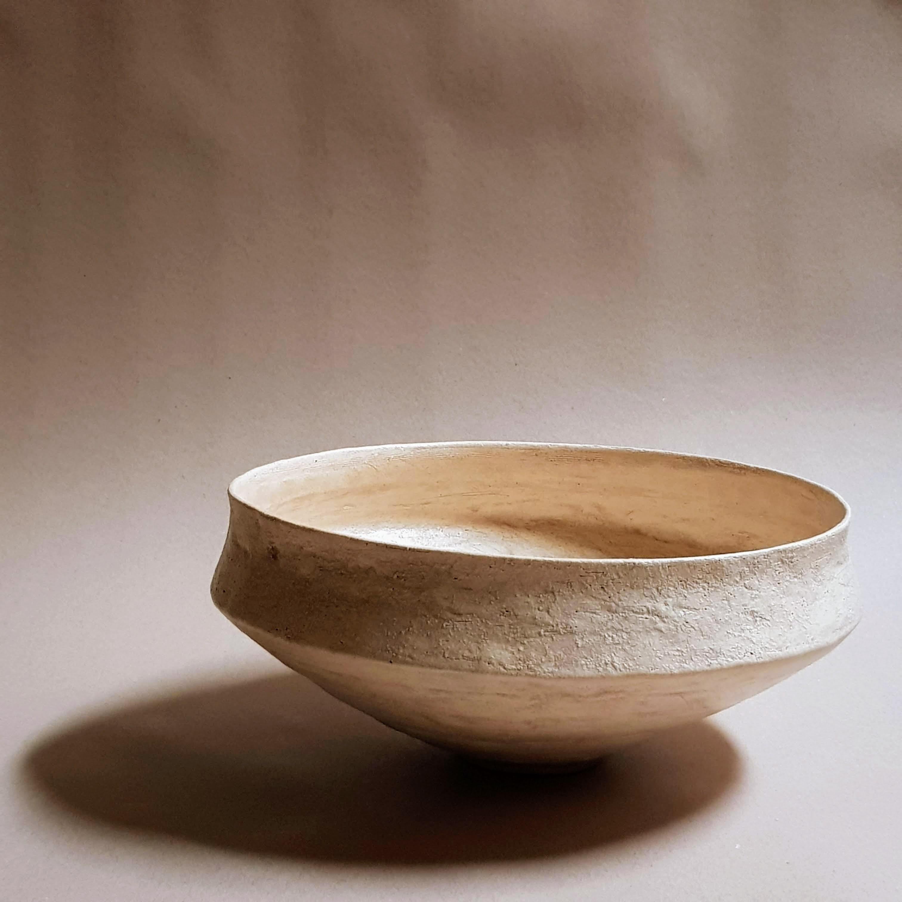 Grey Stoneware Roman Bowl by Elena Vasilantonaki In New Condition For Sale In Geneve, CH