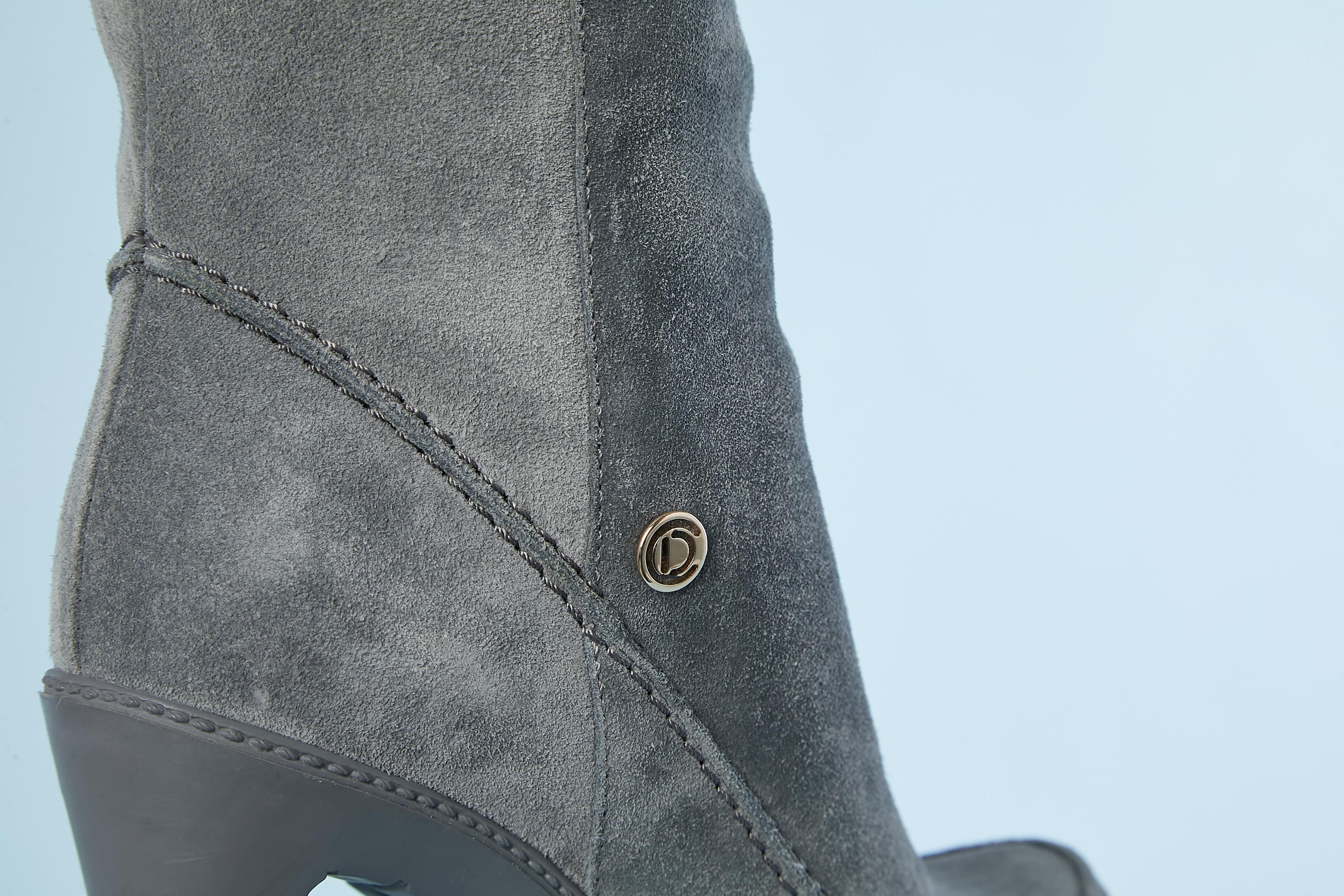 Grey suede boots with furs edge on the top Dior NEW  For Sale 2