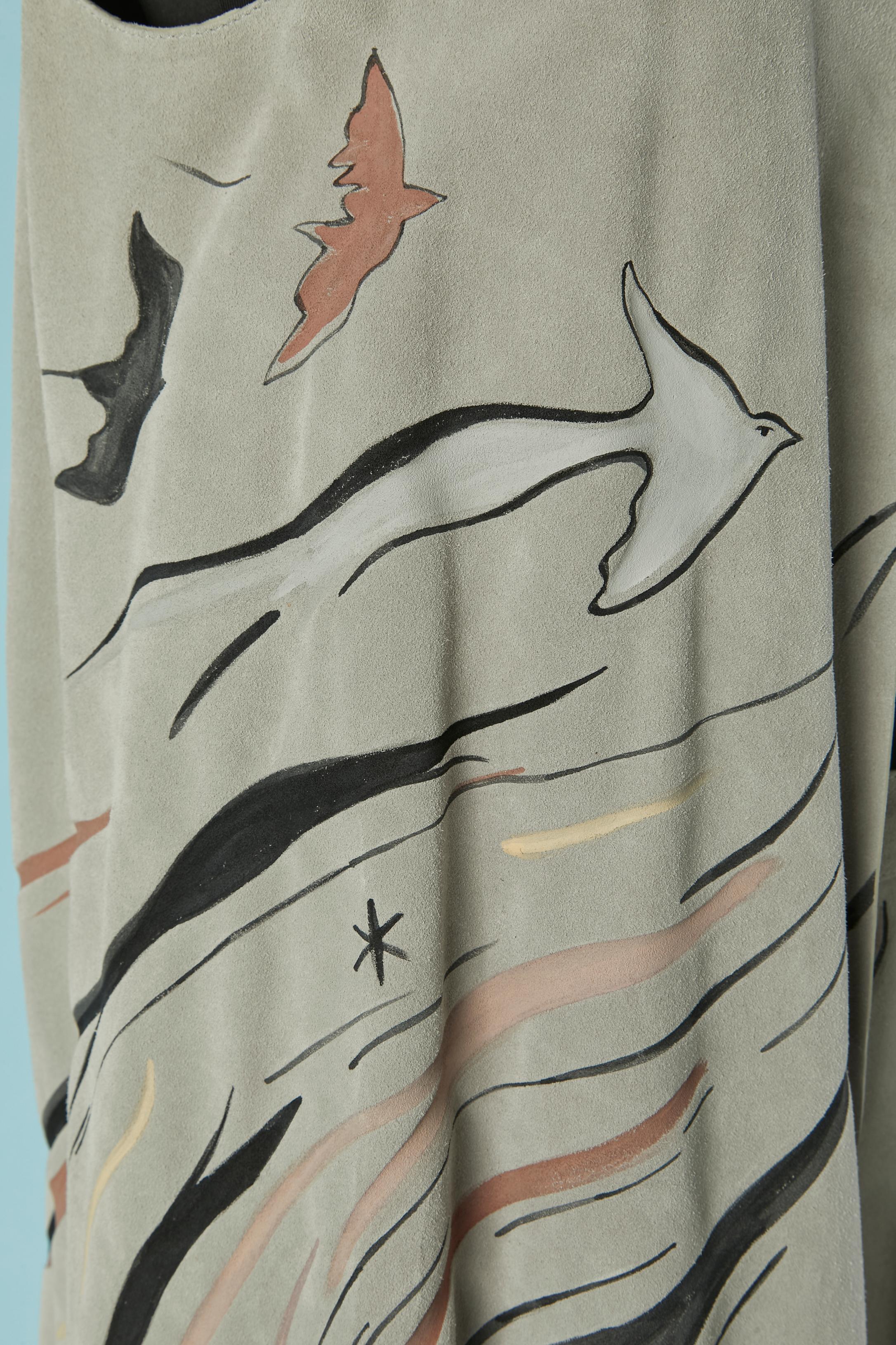 Gris Ensemble en daim gris avec dessin peint à la main CHRISTIAN DIOR en vente