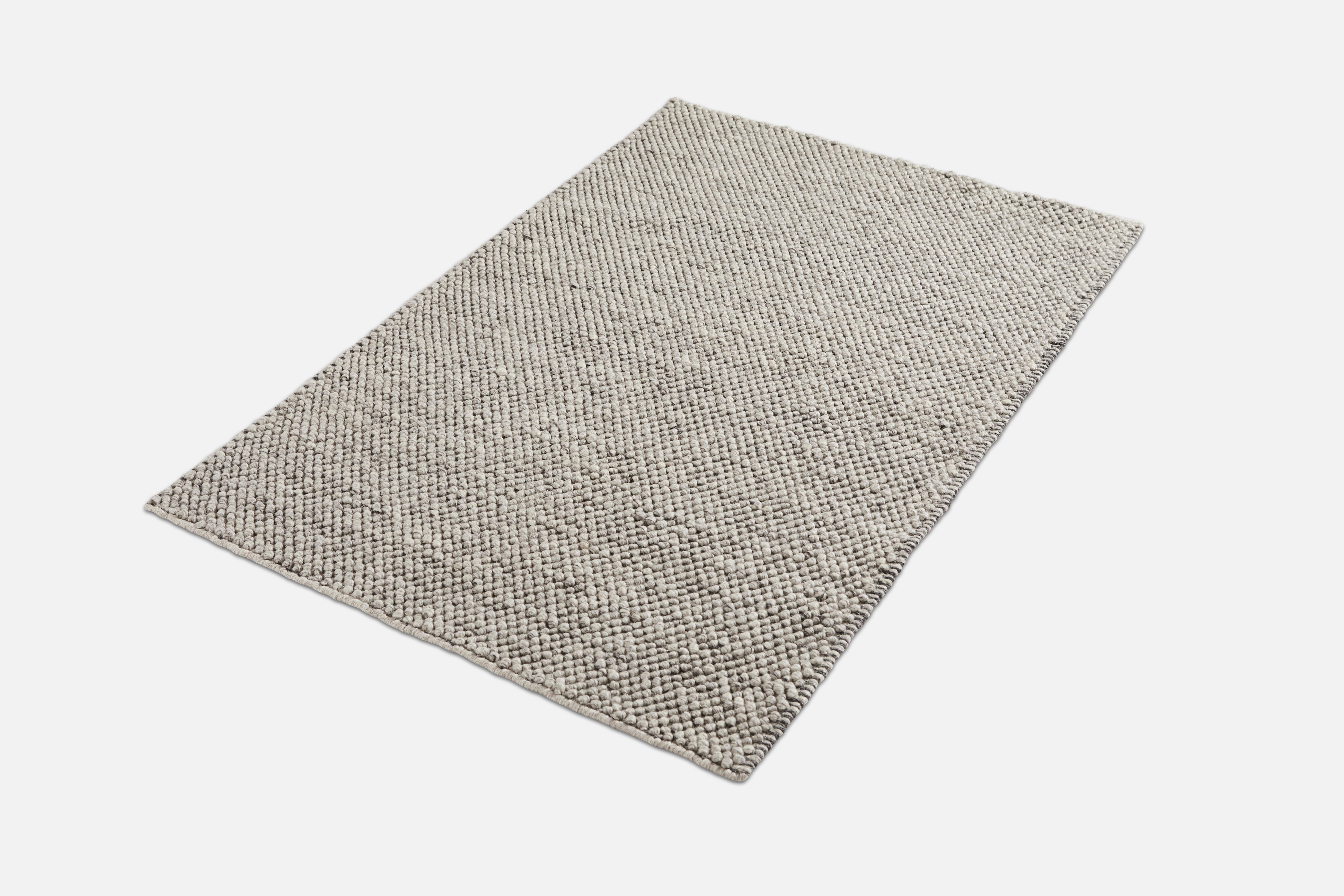 Grey Tact rug by Shazeen
Materials: 90% wool, 10% cotton.
Dimensions: W 170 x L 200 cm
Available in 3 sizes: W 90 x L 140, W 170 x L 240, W 200 x L 300 cm.
Available in off white and dark grey.

Growing up as a child experiencing the inside of