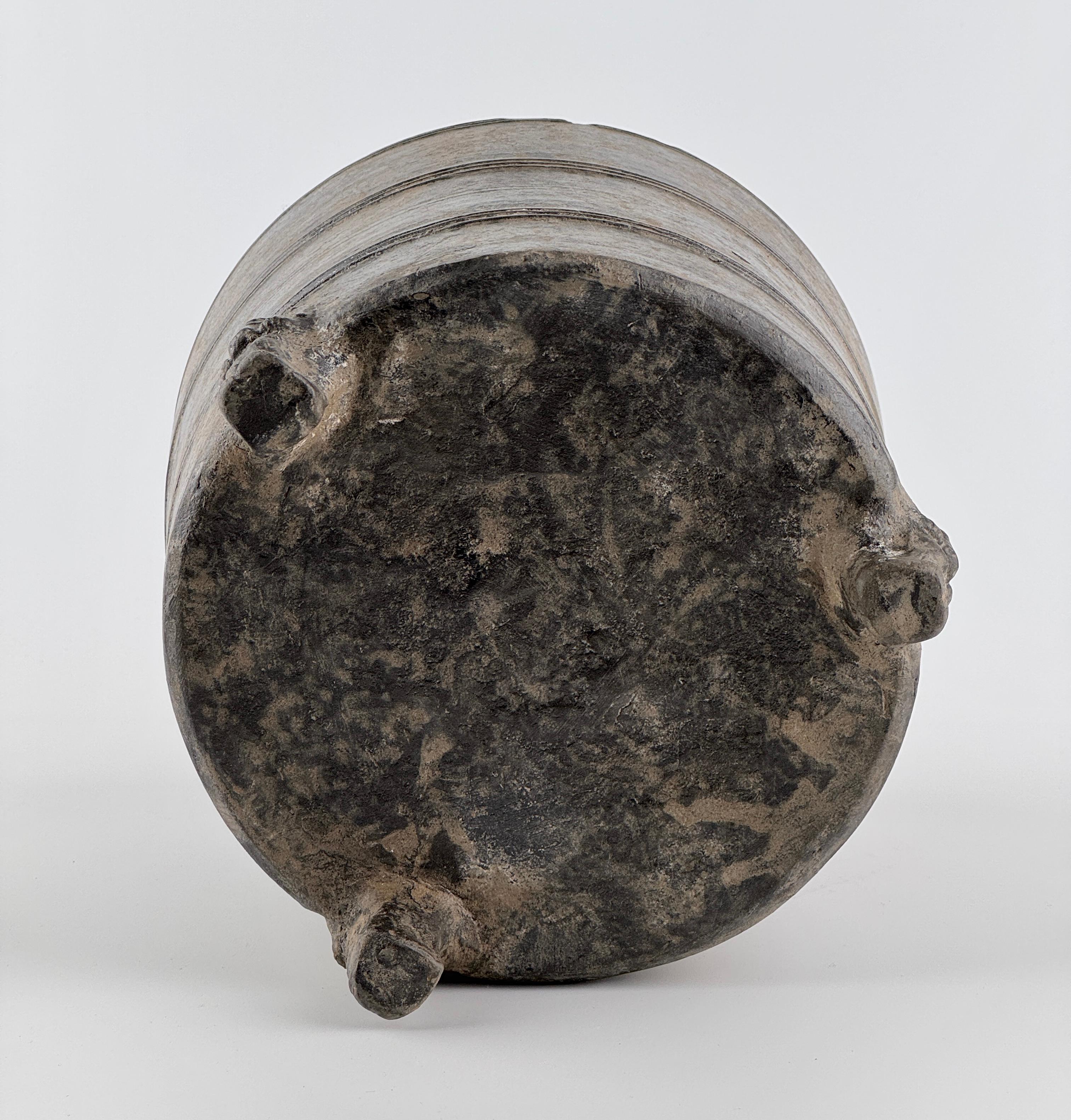 Glazed Grey Tripod Granary Jar, Han dynasty For Sale