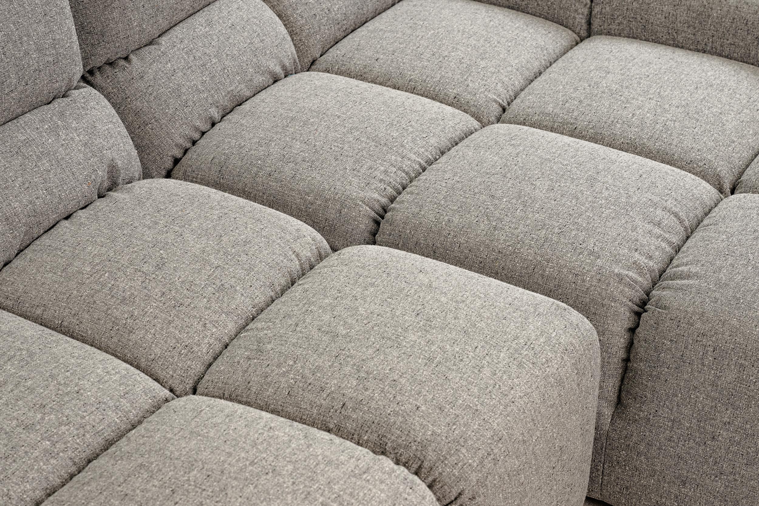 Graues gepolstertes Tufty-Time Right Sectional Sofa von B&B Italia, Grau, jetzt erhältlich (Italienisch) im Angebot