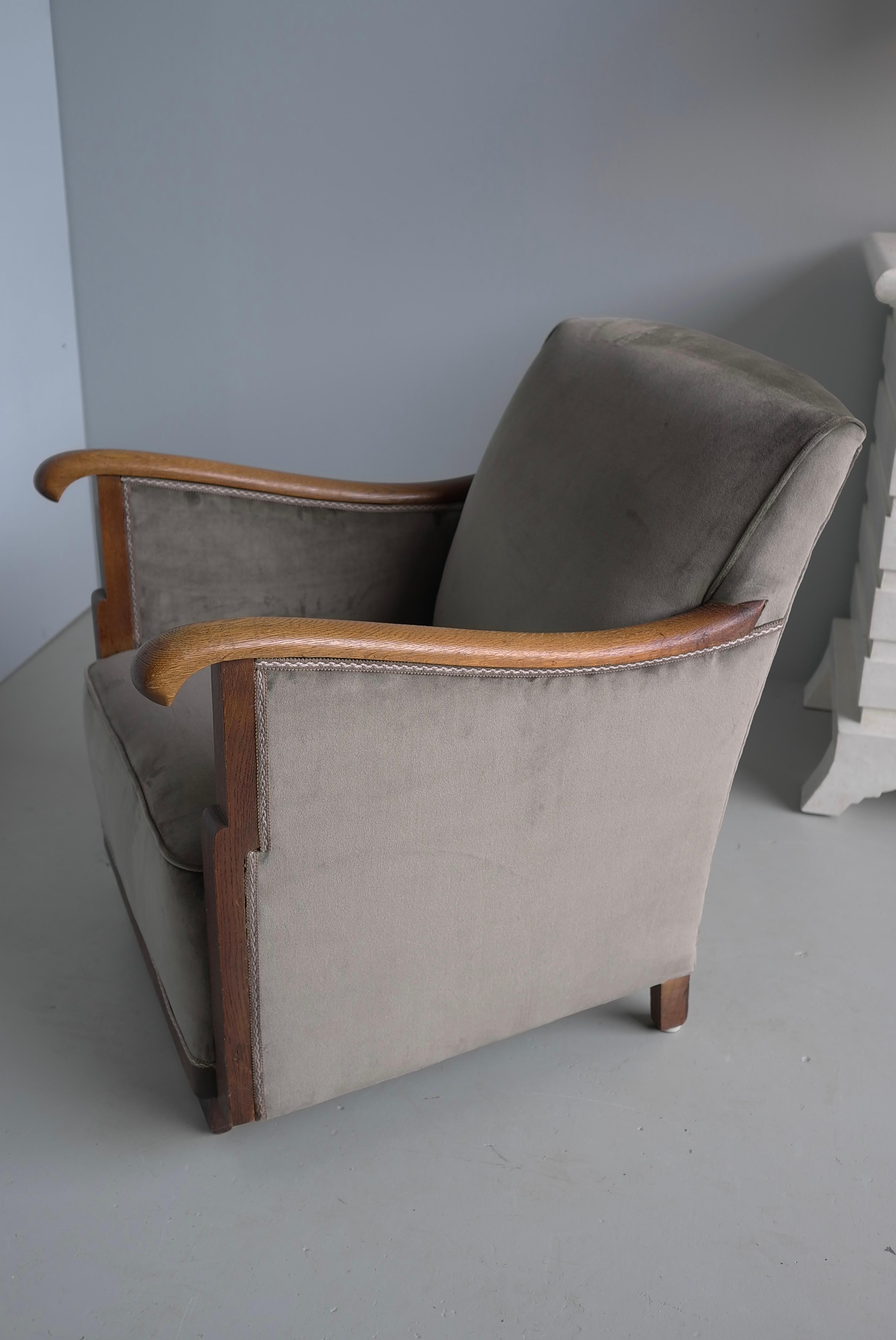 Sedia da salotto Art Deco in velluto grigio e Oak, Paesi Bassi, anni '30 in vendita 1