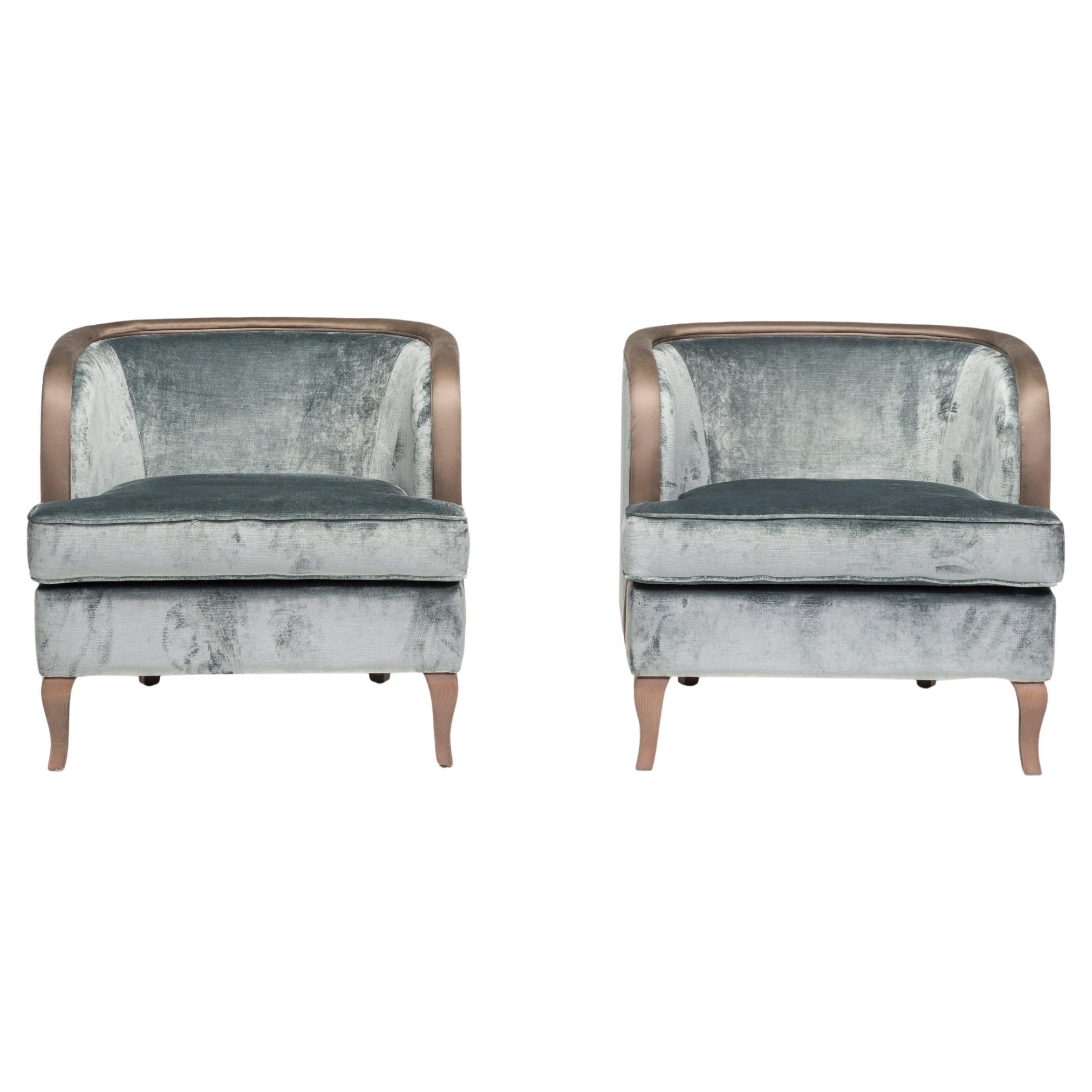 Sillones de terciopelo gris con brazos dorados, set de dos en venta