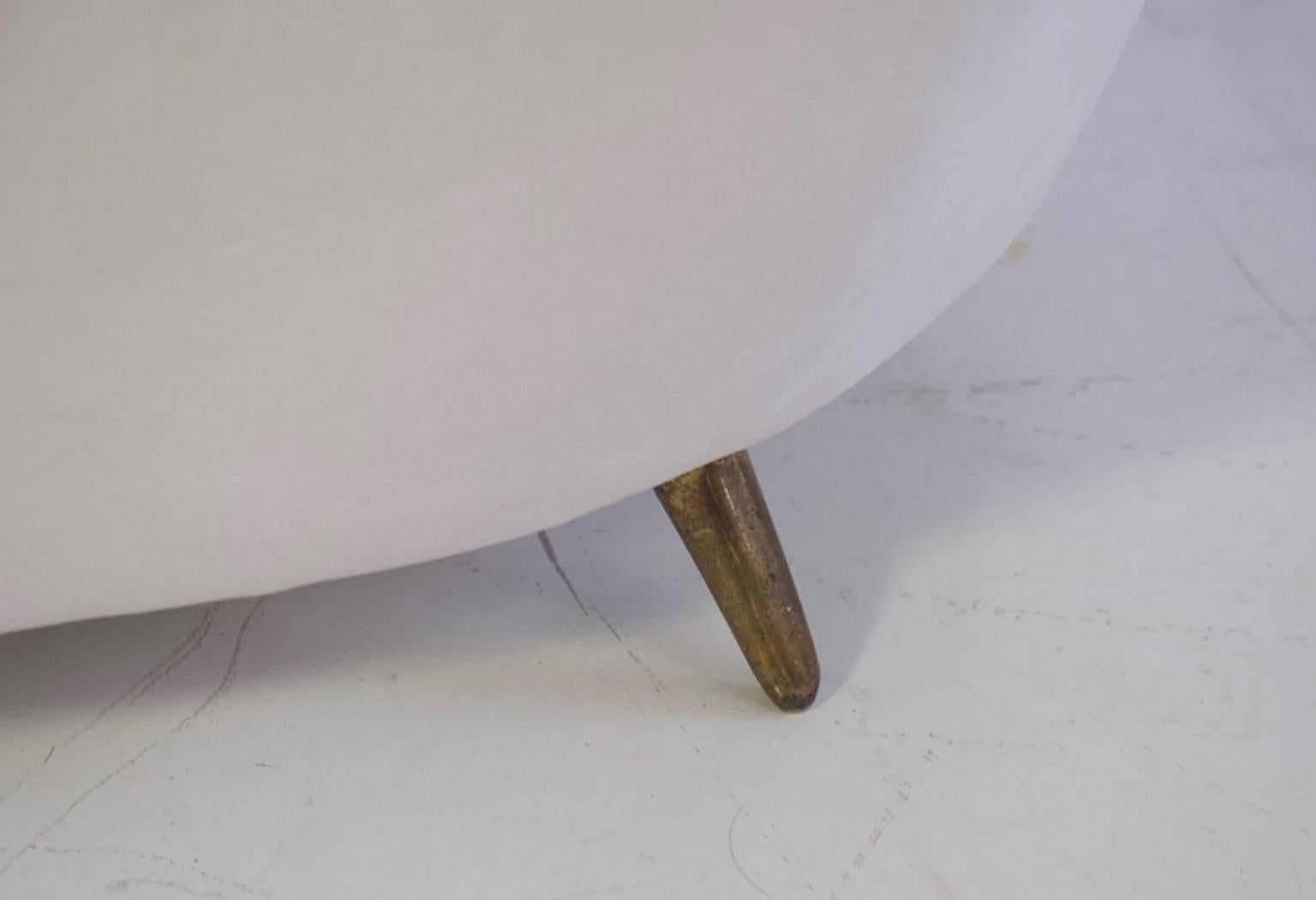 Grey Velvet Sofa by Guglielmo Veronesi for ISA, circa 1950 For Sale 2