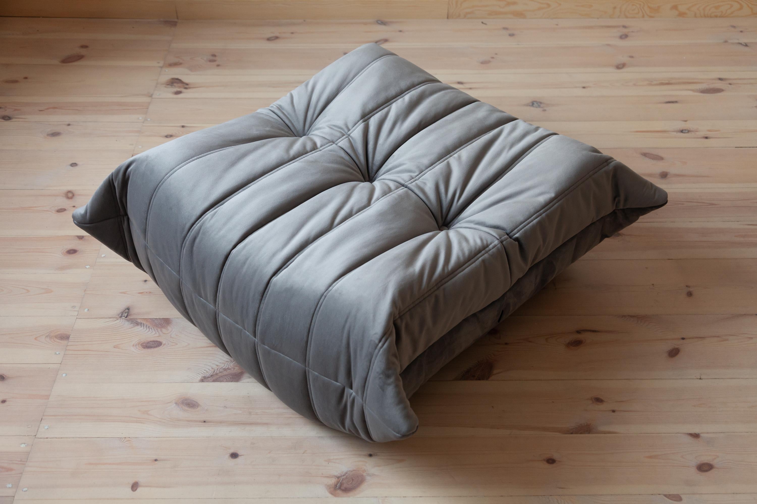 Mid-Century Modern Grey Velvet Togo Sofa Set by Michel Ducaroy for Ligne Roset, Set of 5 For Sale