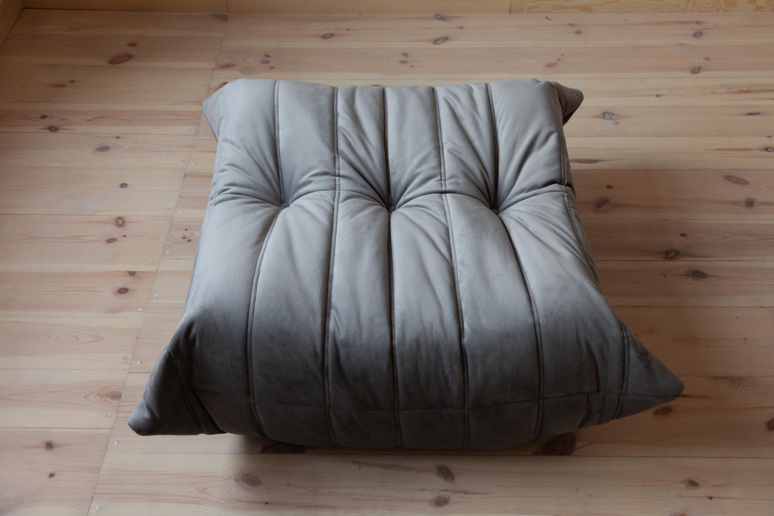 French Grey Velvet Togo Sofa Set by Michel Ducaroy for Ligne Roset, Set of 5 For Sale
