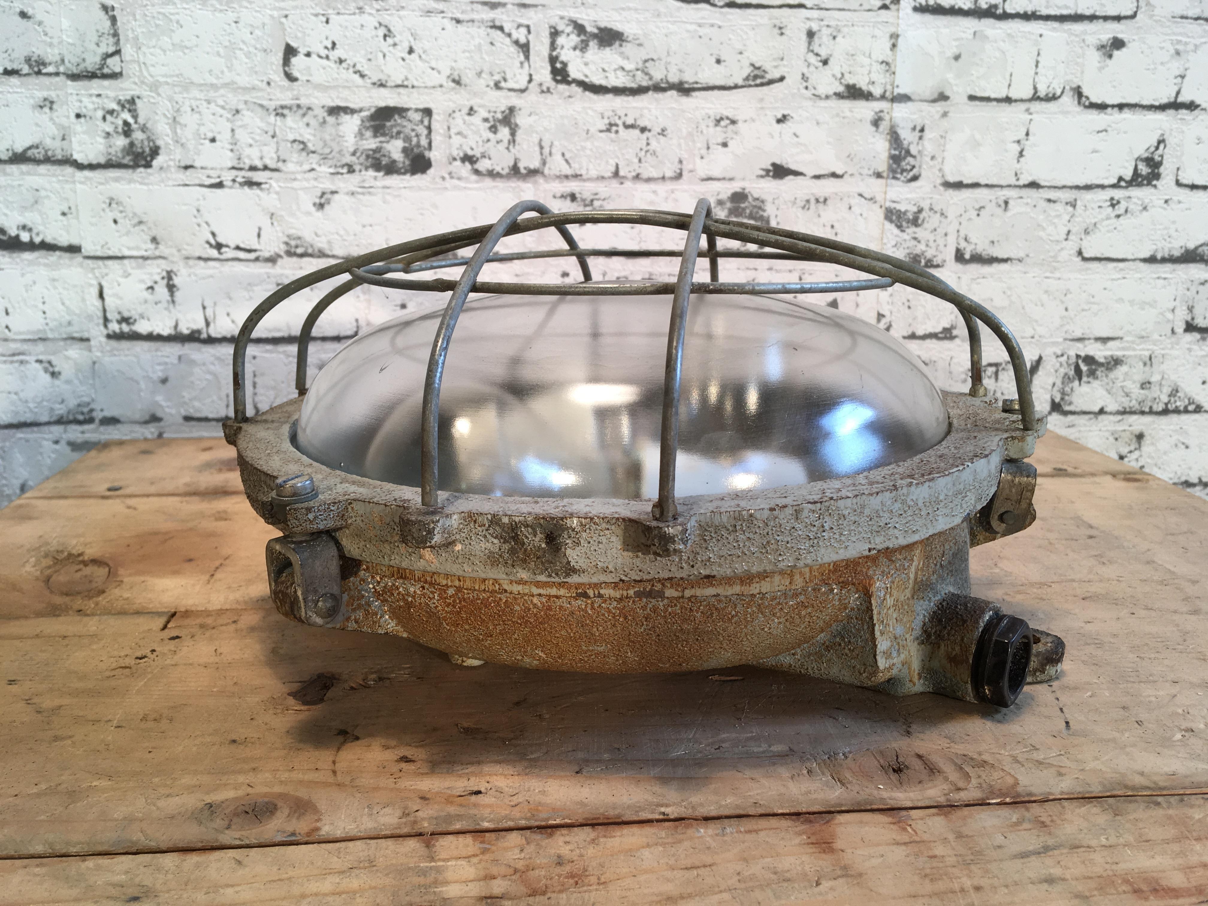 Grey Vintage Industrial Cast Iron Wall Lamp, 1970s In Good Condition In Kojetice, CZ