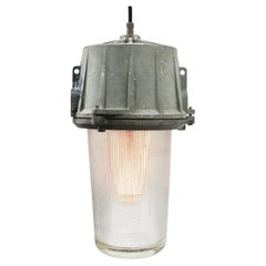 Lampe pendante industrielle en verre Holophane gris vintage