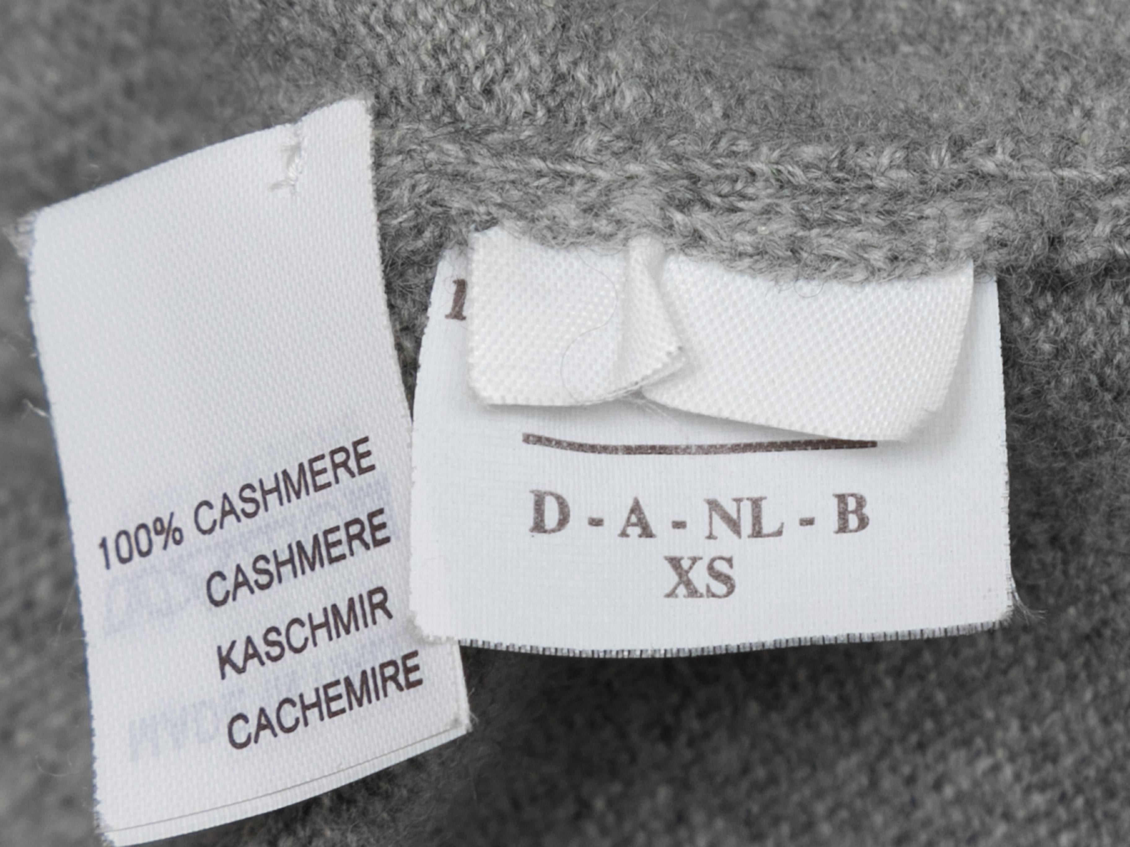 Grey & White Brunello Cucinelli Cashmere Silk-Trimmed Cardigan Size US XS In Good Condition For Sale In New York, NY